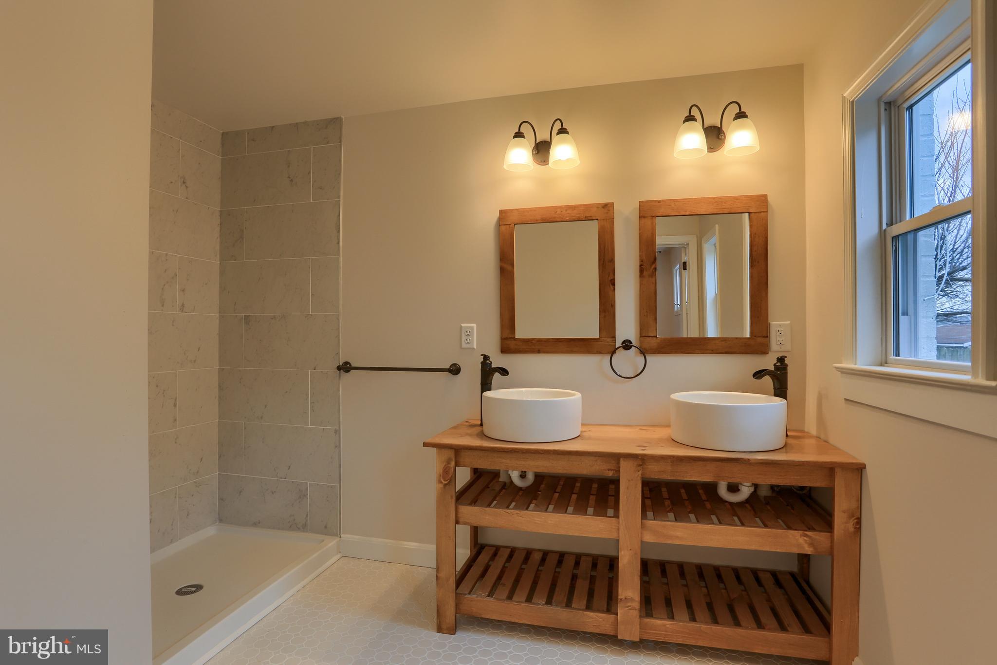 GRANDVIEW HEIGHTS - Residential