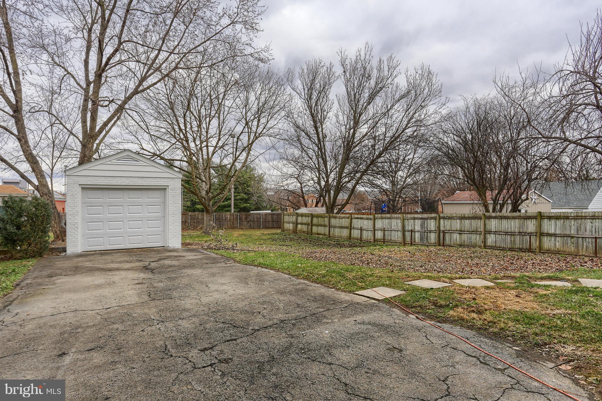 GRANDVIEW HEIGHTS - Residential