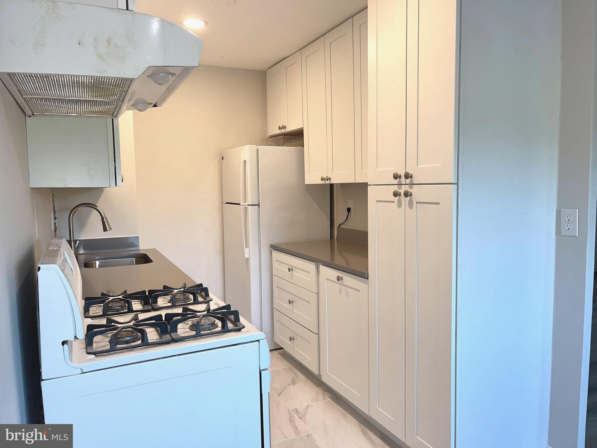 THE CAVENDISH - Residential Lease