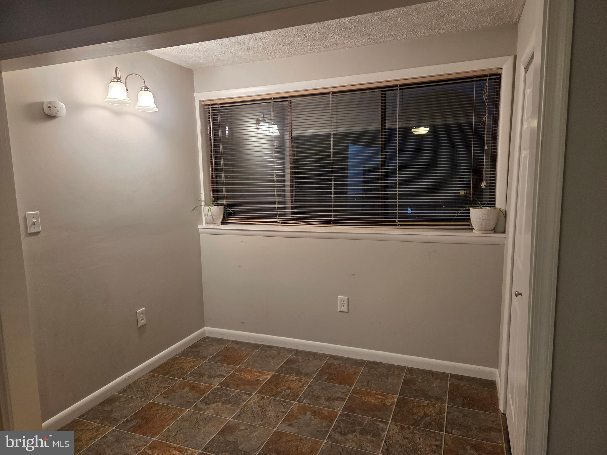 BRIGHT OAKS - Residential