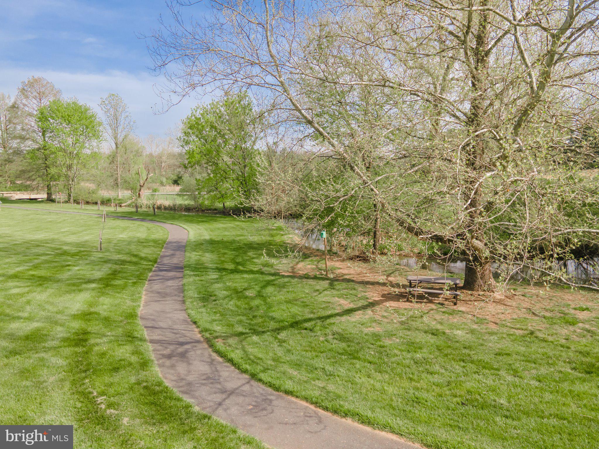 189 POTOMAC CROSSING STREET