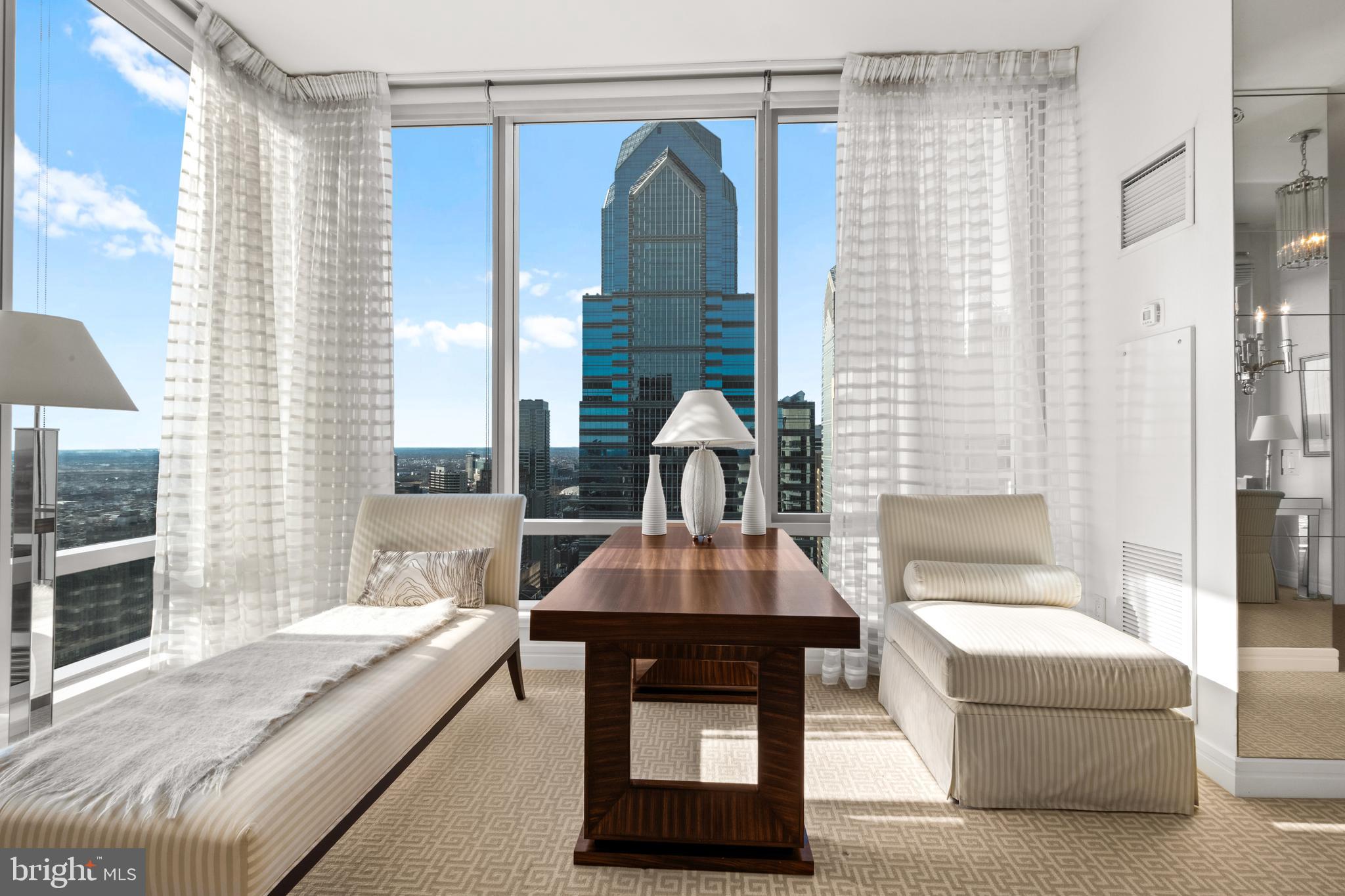 PENN SQUARE - Residential