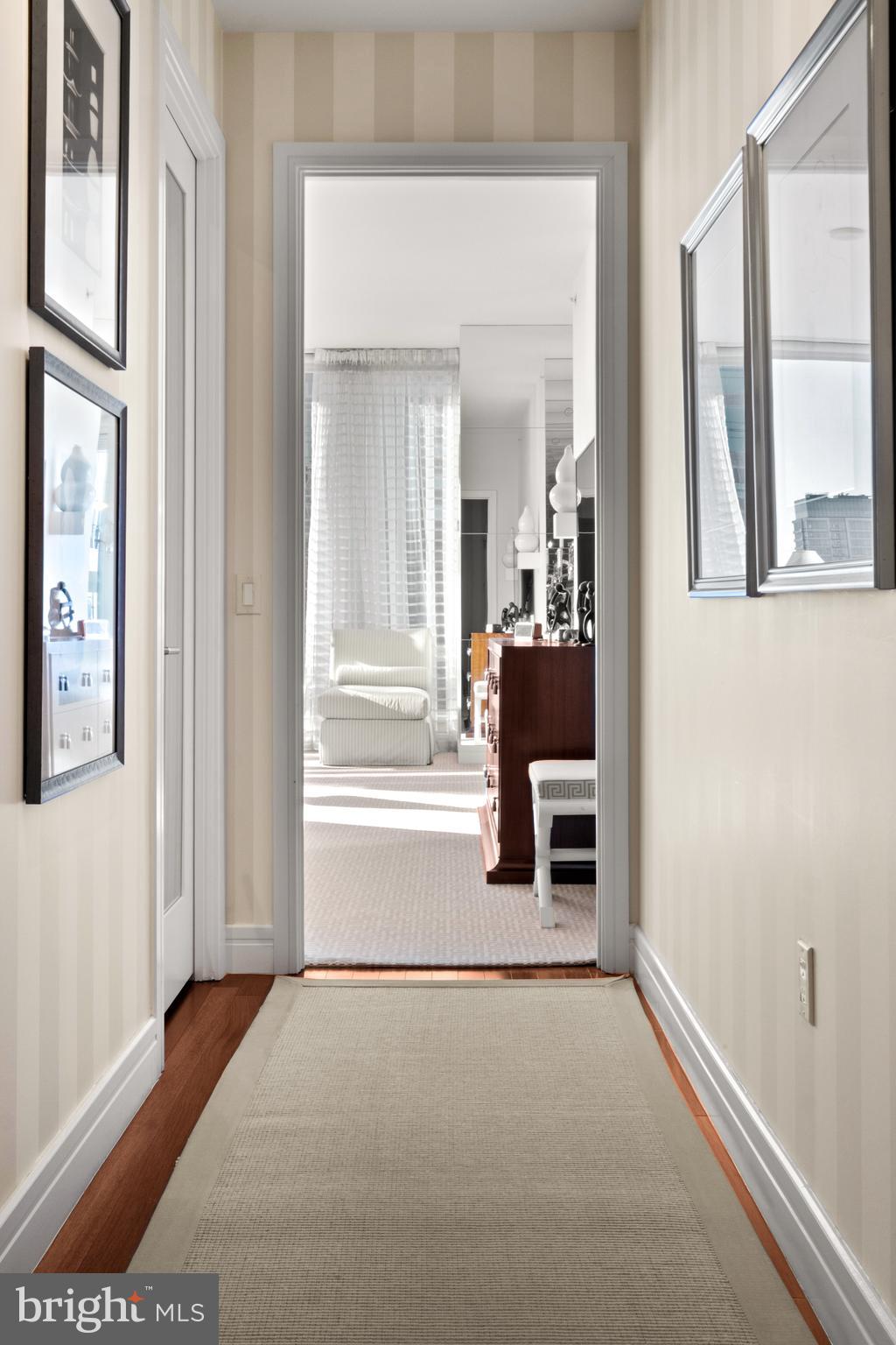 PENN SQUARE - Residential