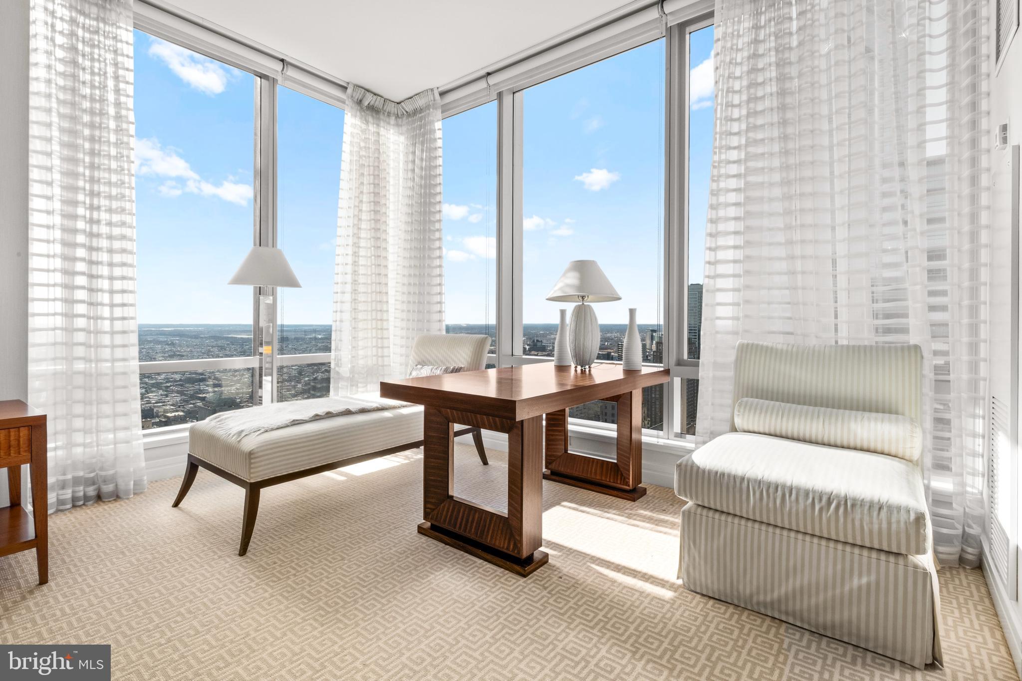 PENN SQUARE - Residential