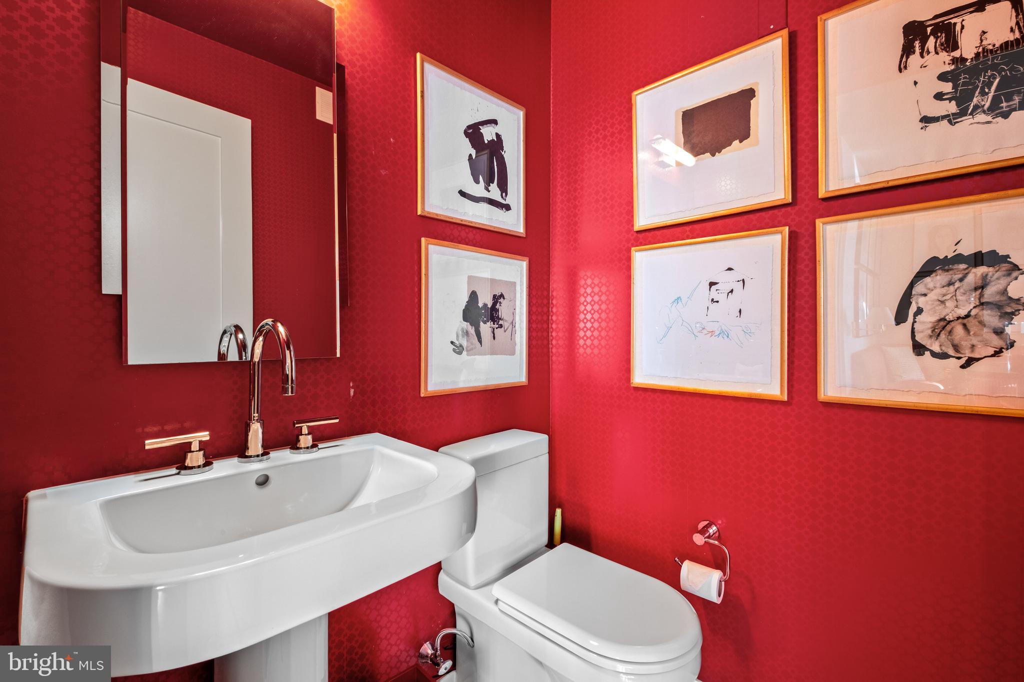 PENN SQUARE - Residential