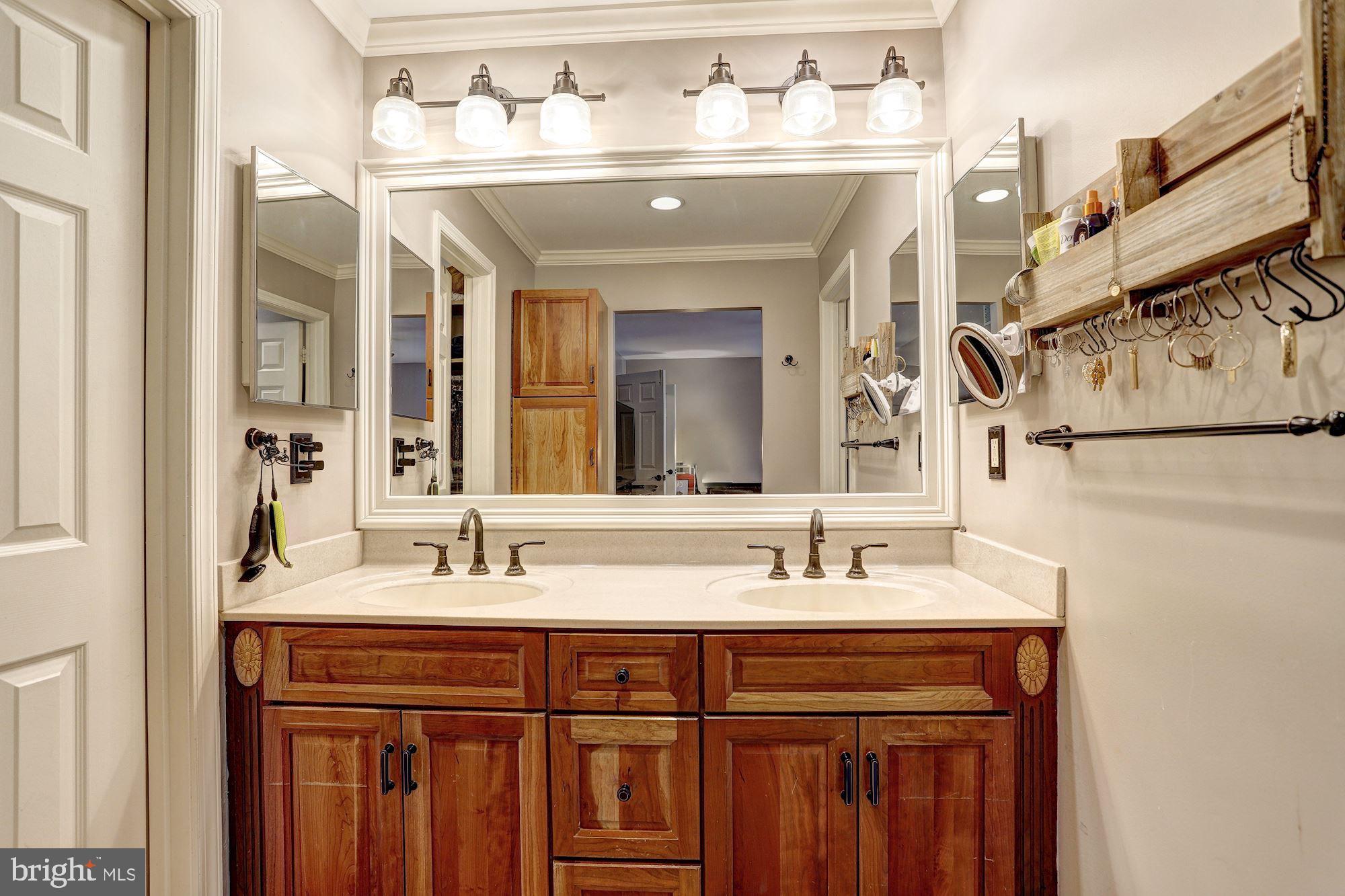 CHAPEL HILL - Residential Lease