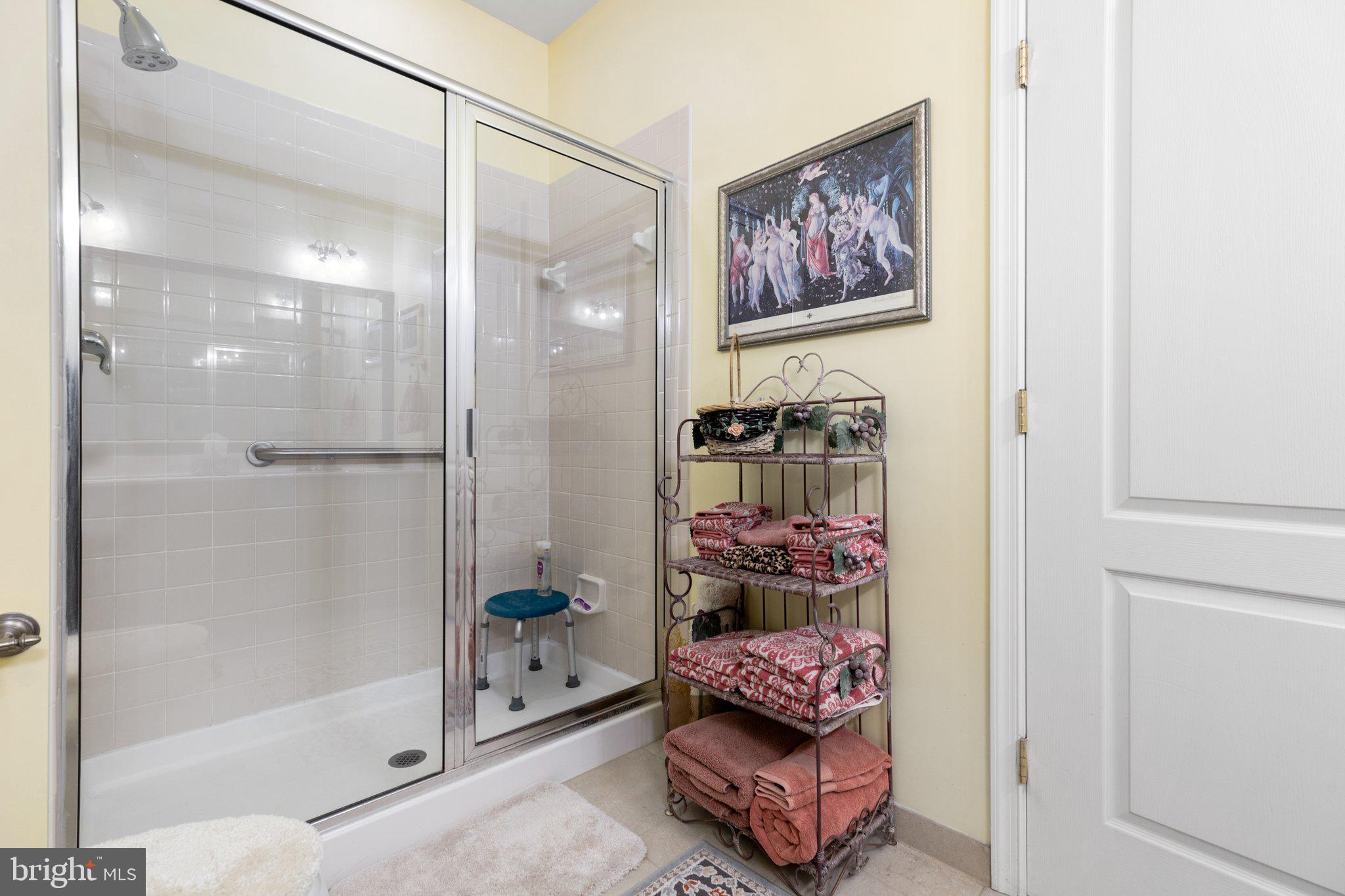 FALLS RUN - Residential