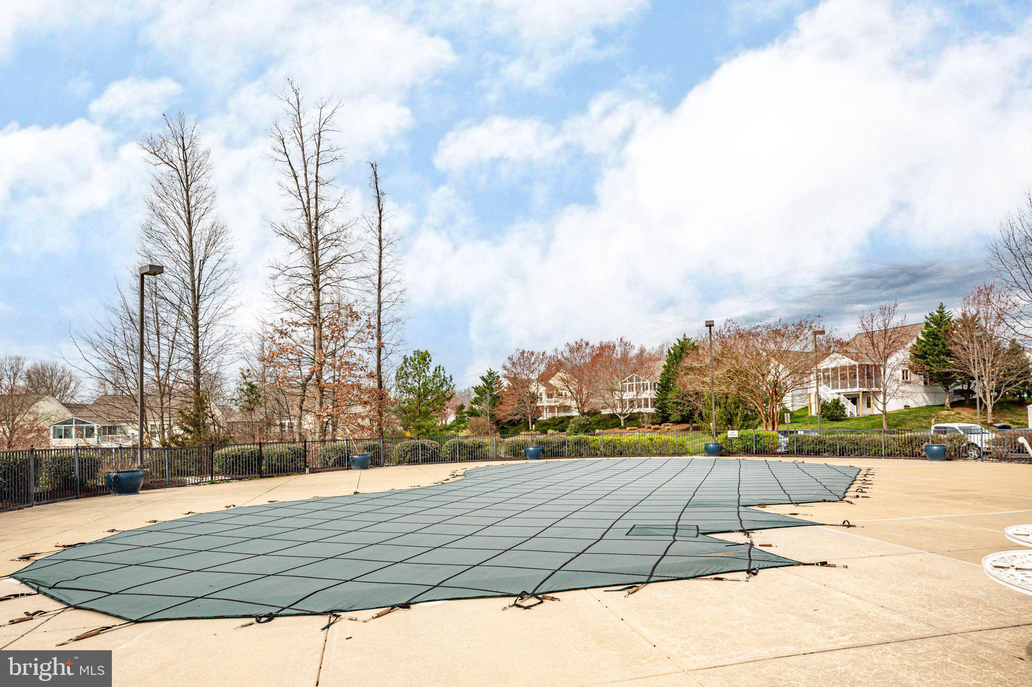 FALLS RUN - Residential