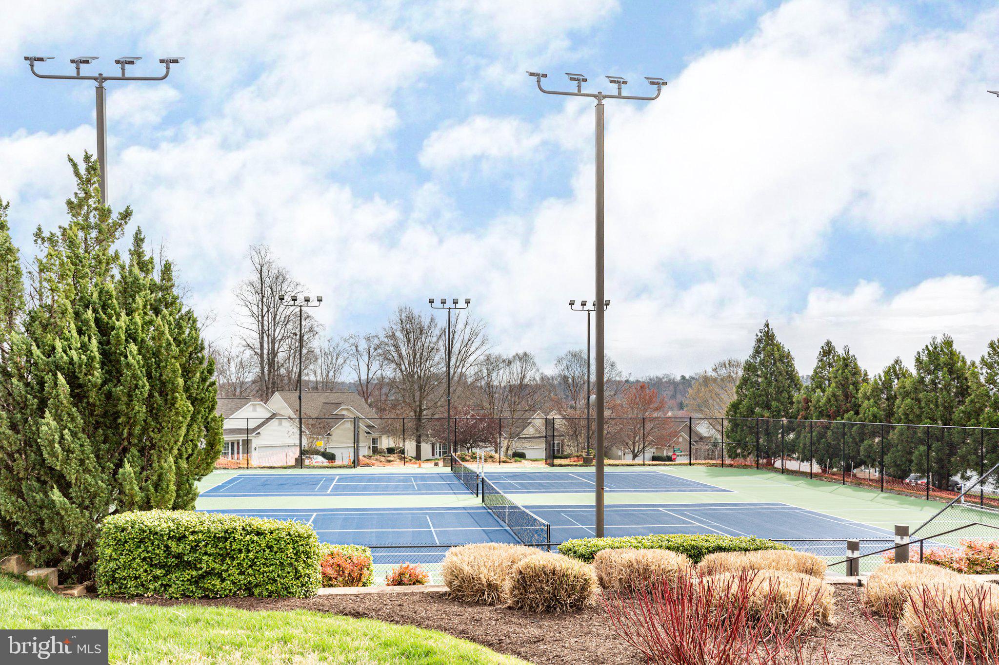 FALLS RUN - Residential