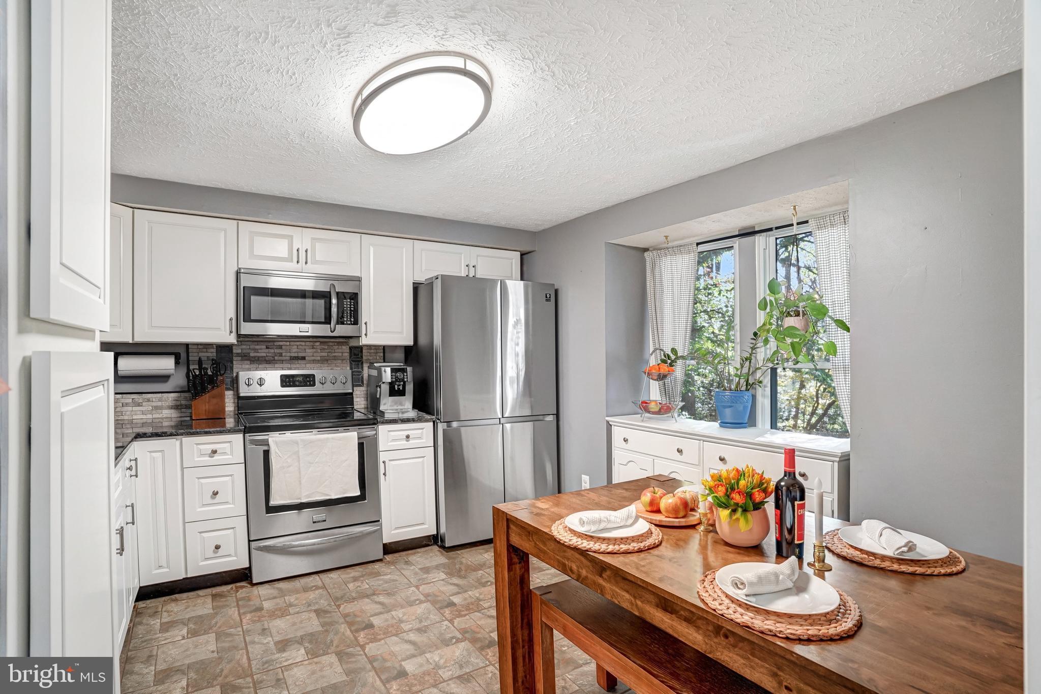 MONTCLAIR ST4 - Residential