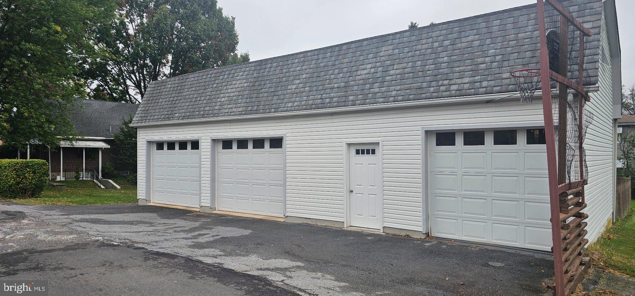 638 MOUNTAIN VIEW ROAD