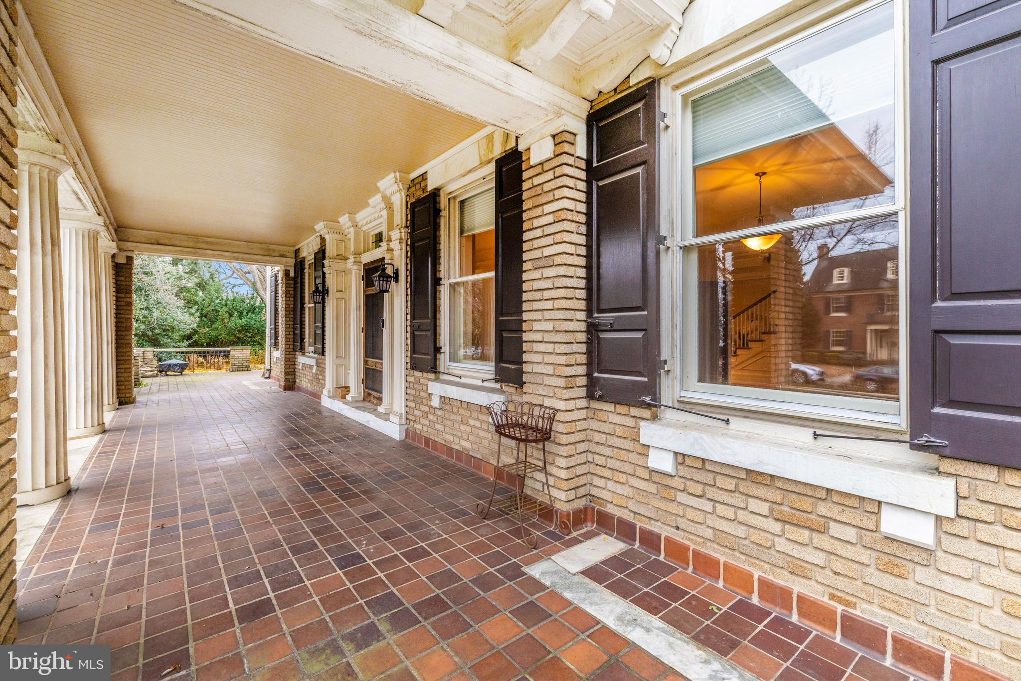 307 UPPER COLLEGE TERRACE