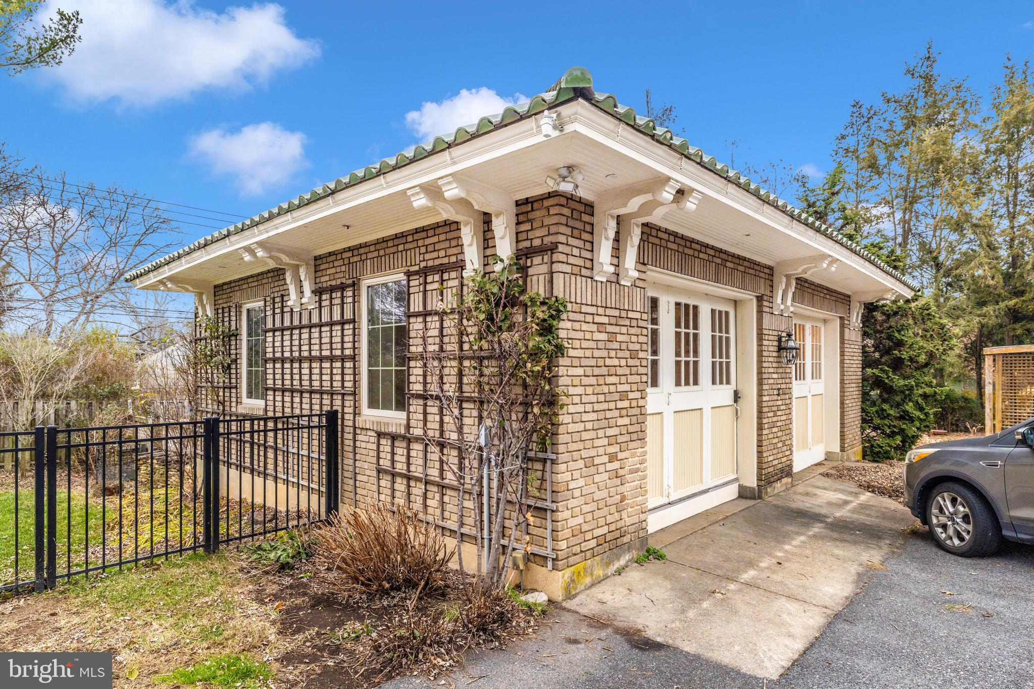 BAKER PARK - Residential