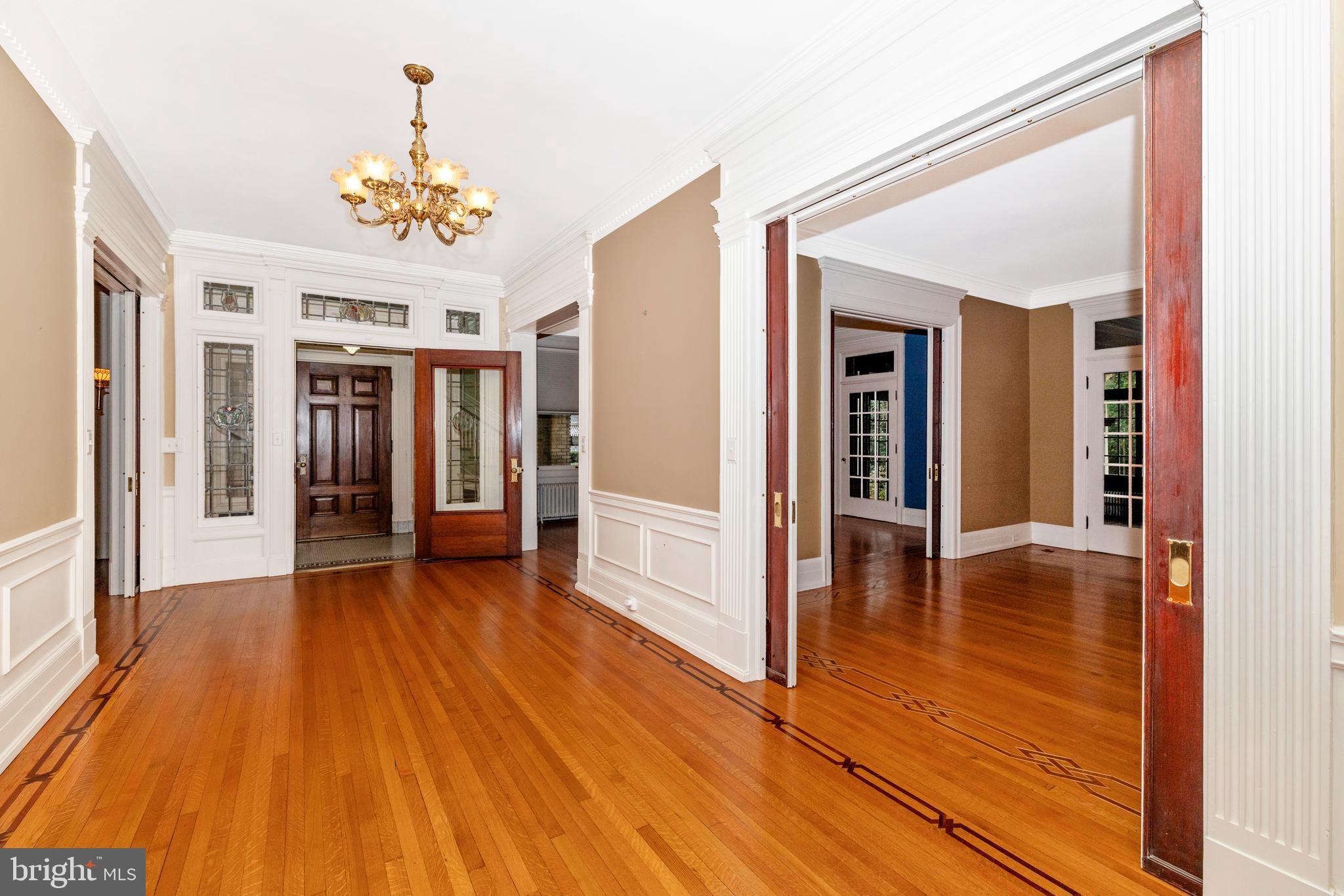 307 UPPER COLLEGE TERRACE