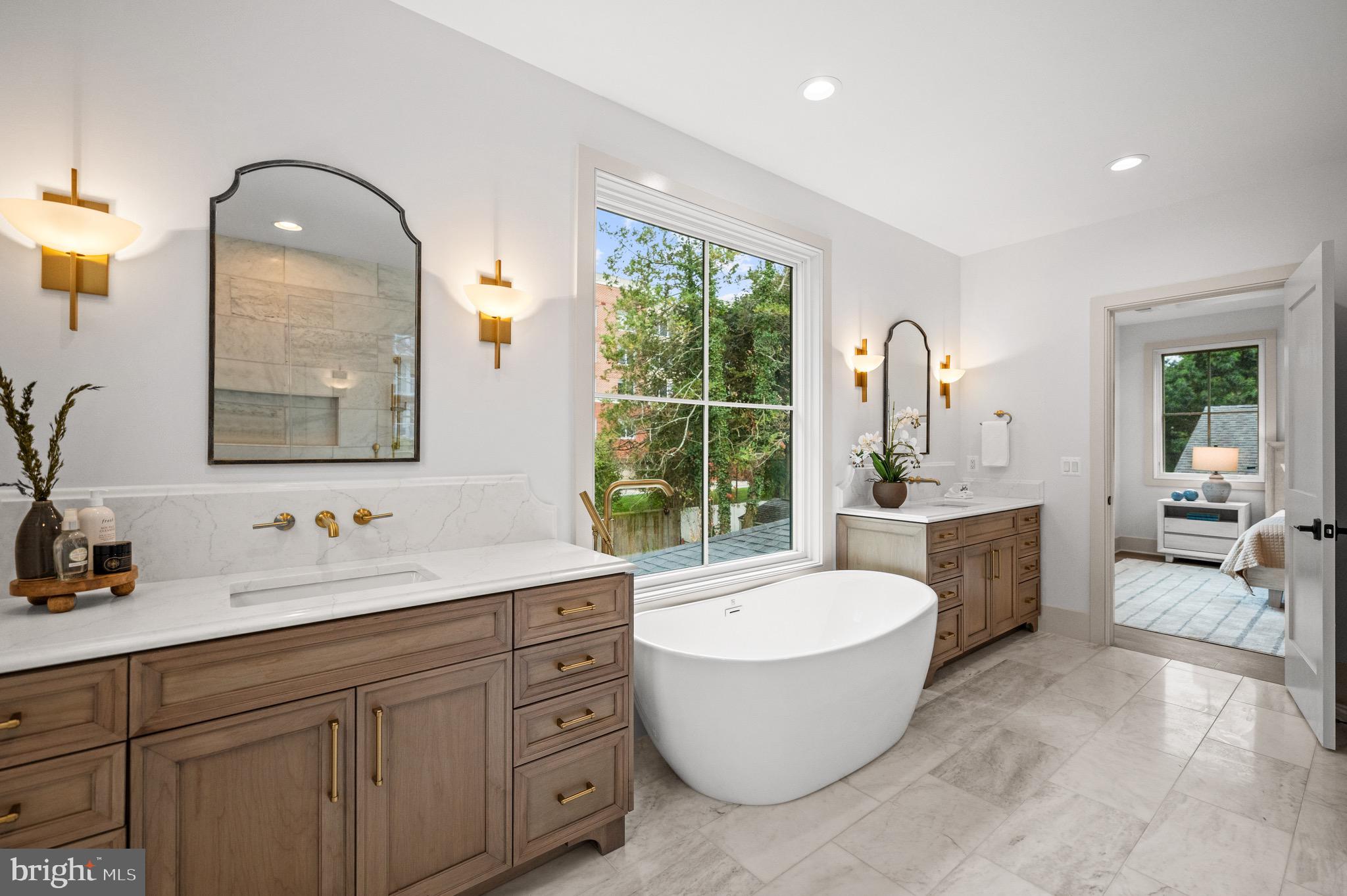 MAYWOOD - Residential