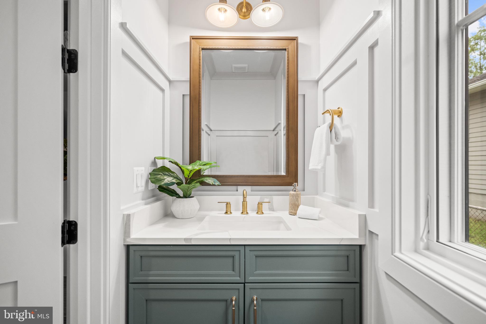 MAYWOOD - Residential