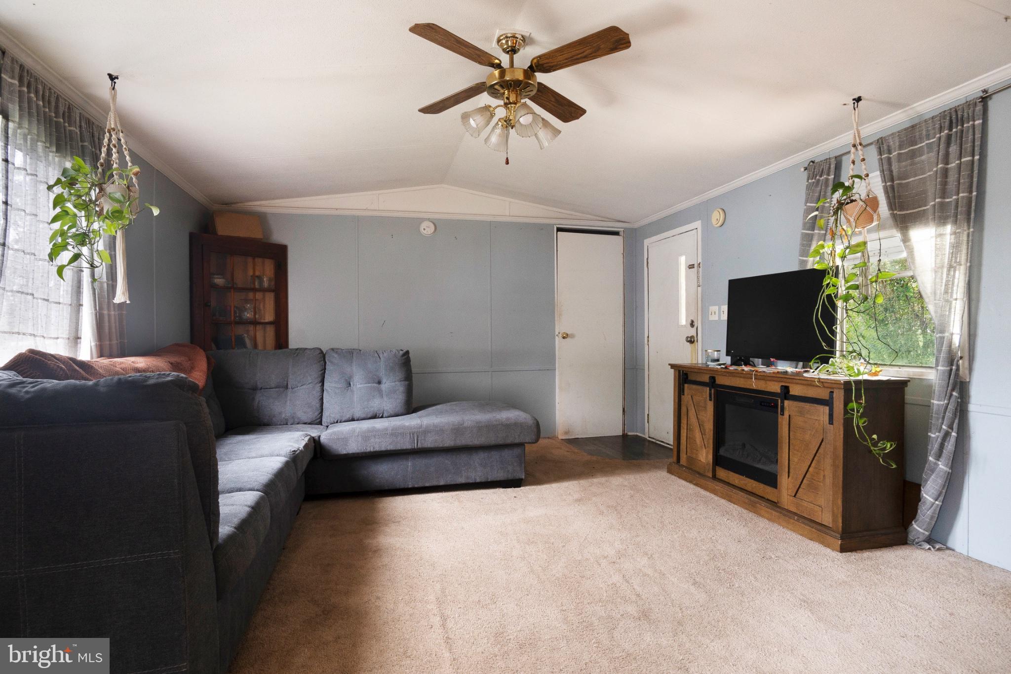 117 SUNRISE DRIVE