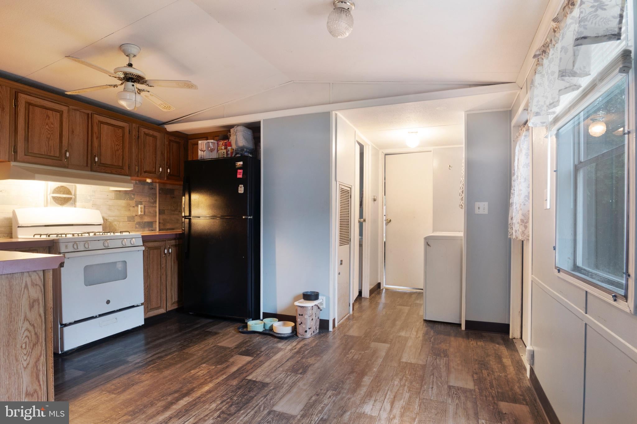 117 SUNRISE DRIVE