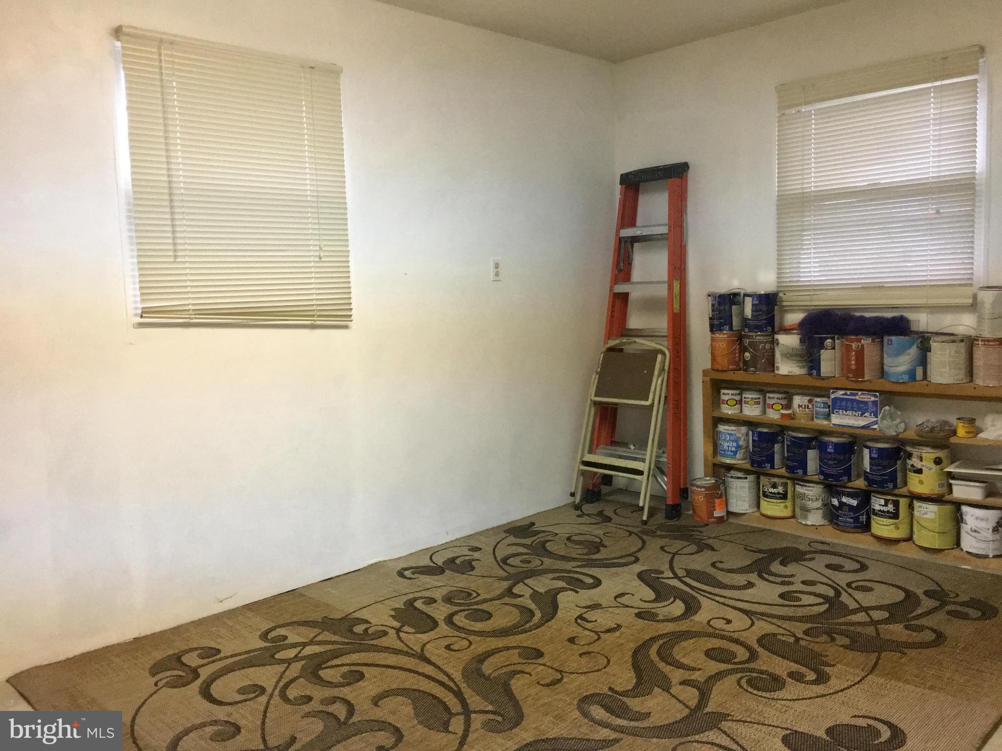 STERLING - Residential Lease