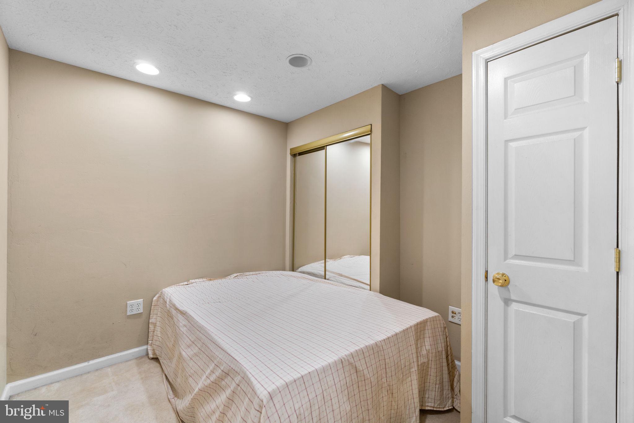 ELLICOTT OVERLOOK - Residential