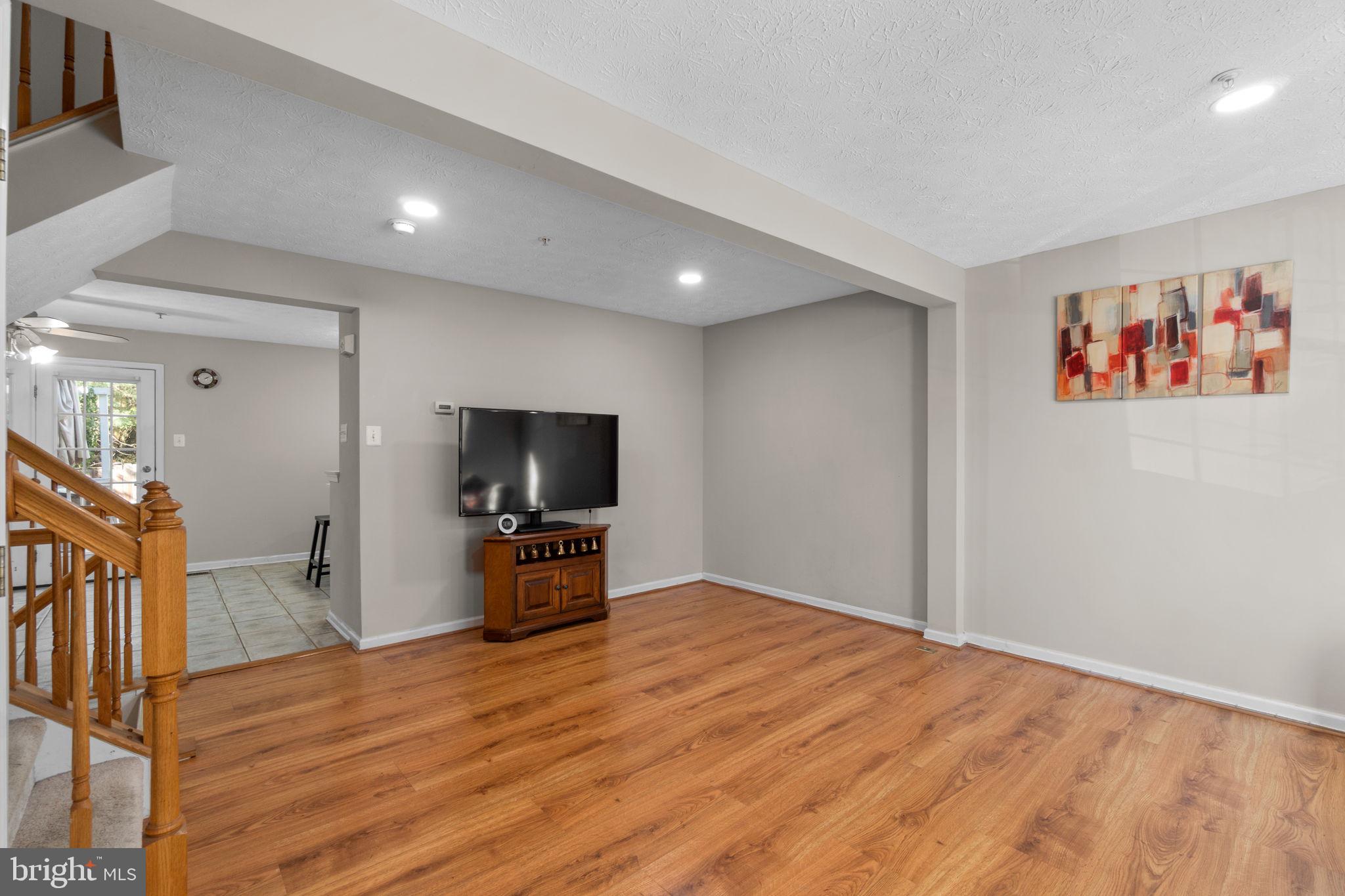 ELLICOTT OVERLOOK - Residential