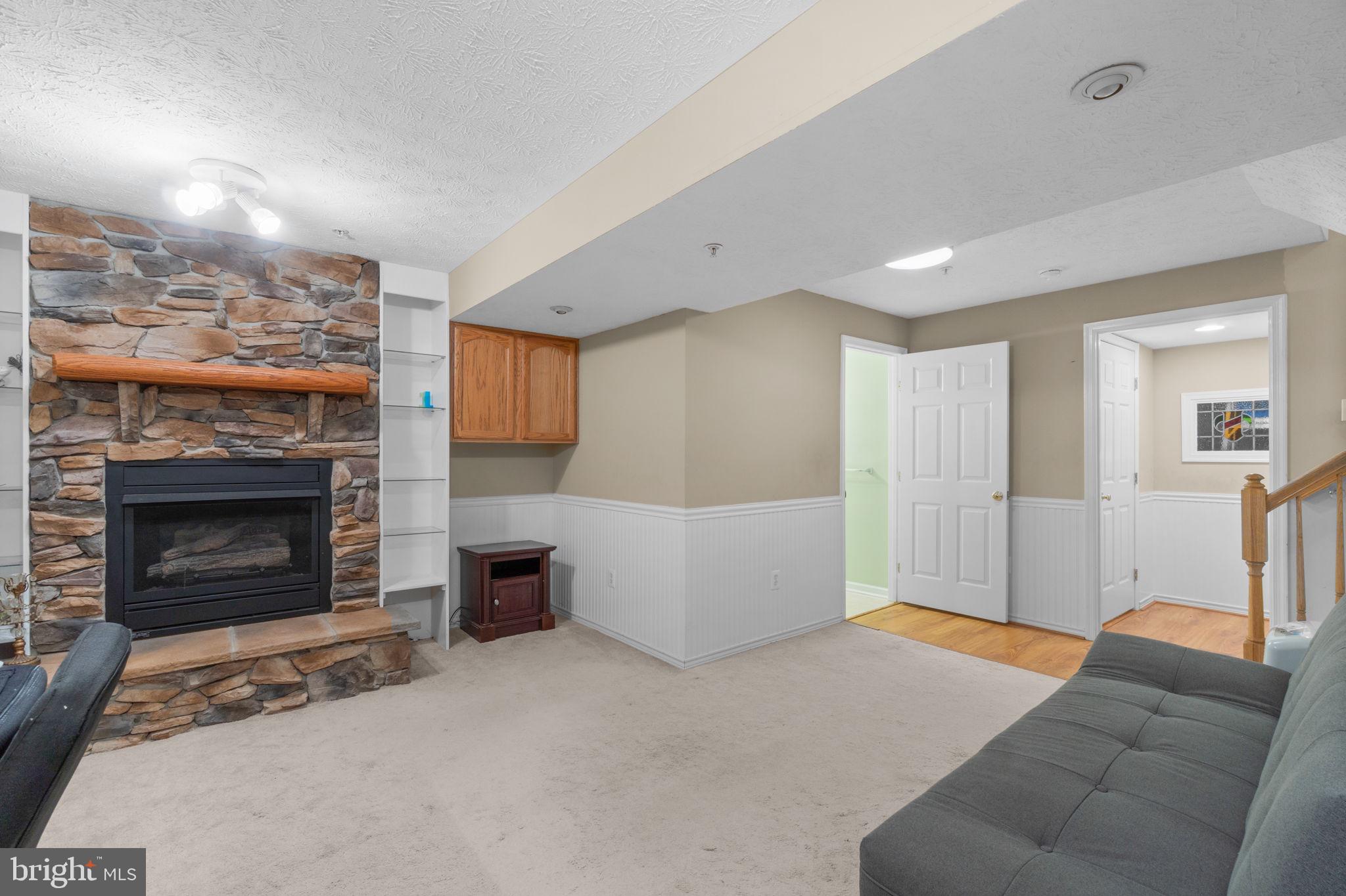 ELLICOTT OVERLOOK - Residential