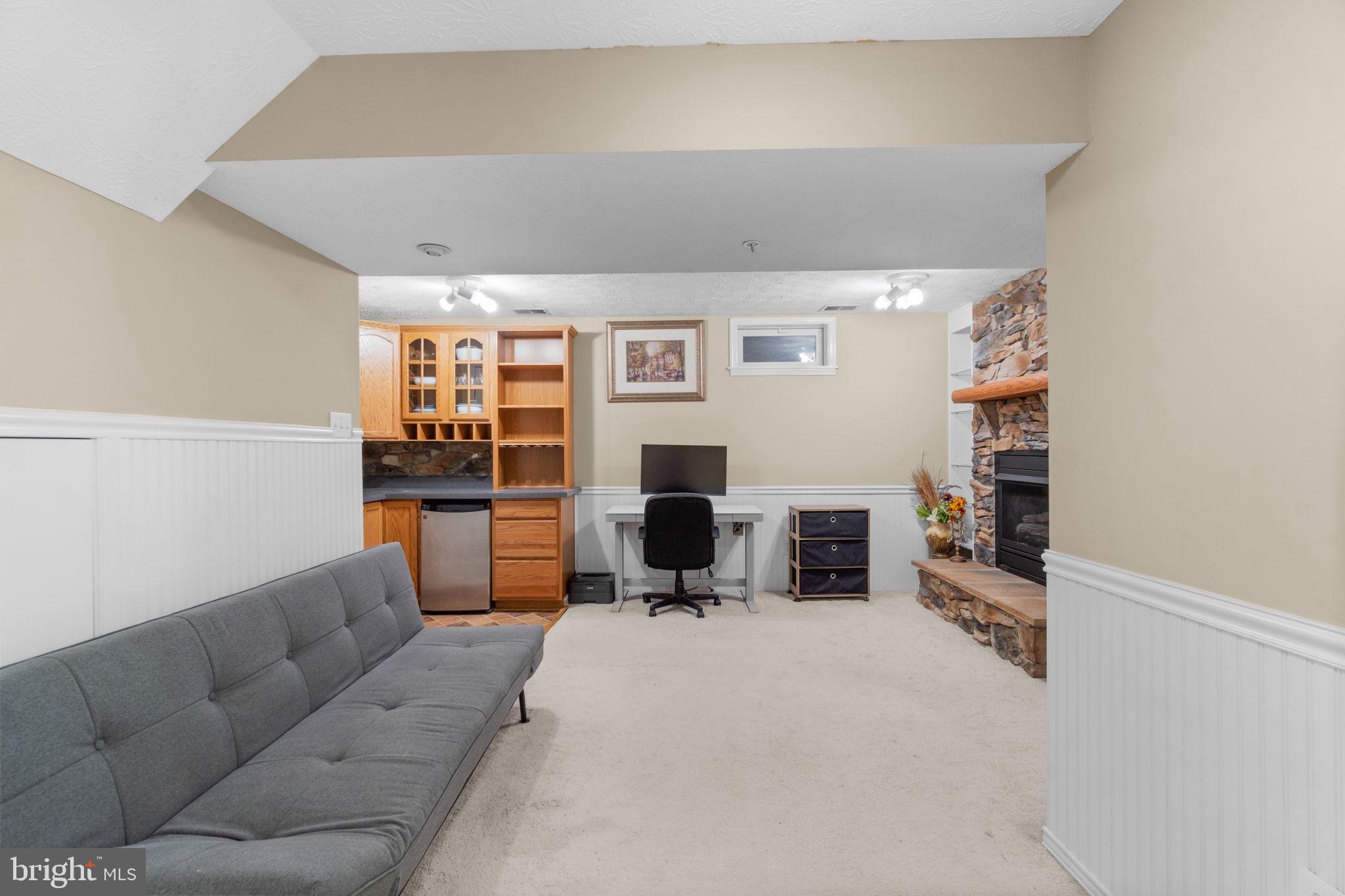 ELLICOTT OVERLOOK - Residential