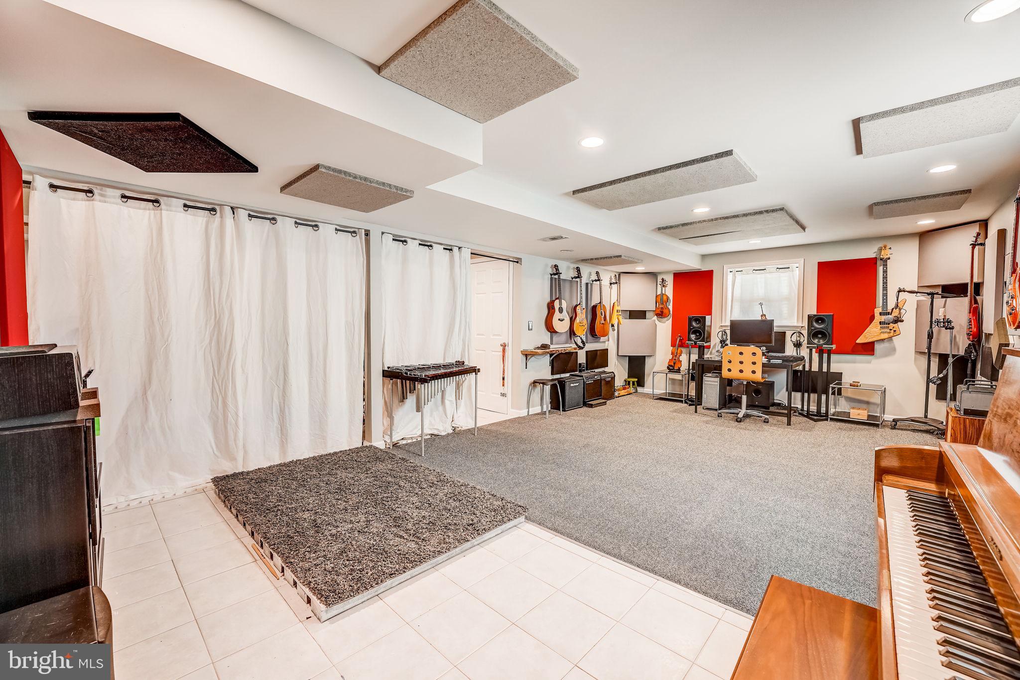 THE COLONY - Residential