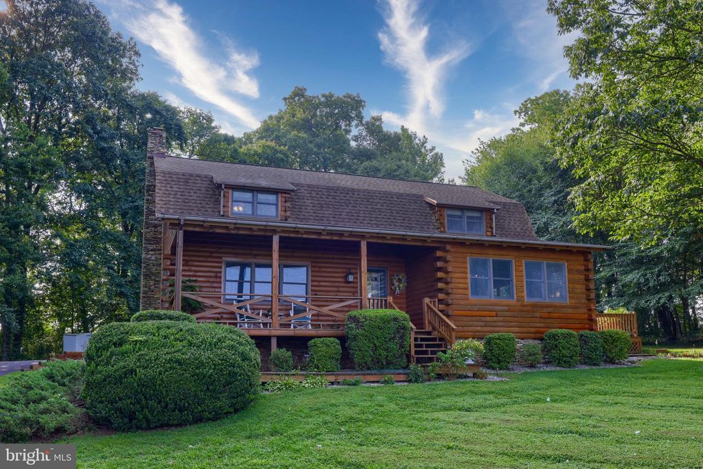 Photo of 41 Fairway Drive, Quarryville, PA 17566 (MLS # PALA2055554)