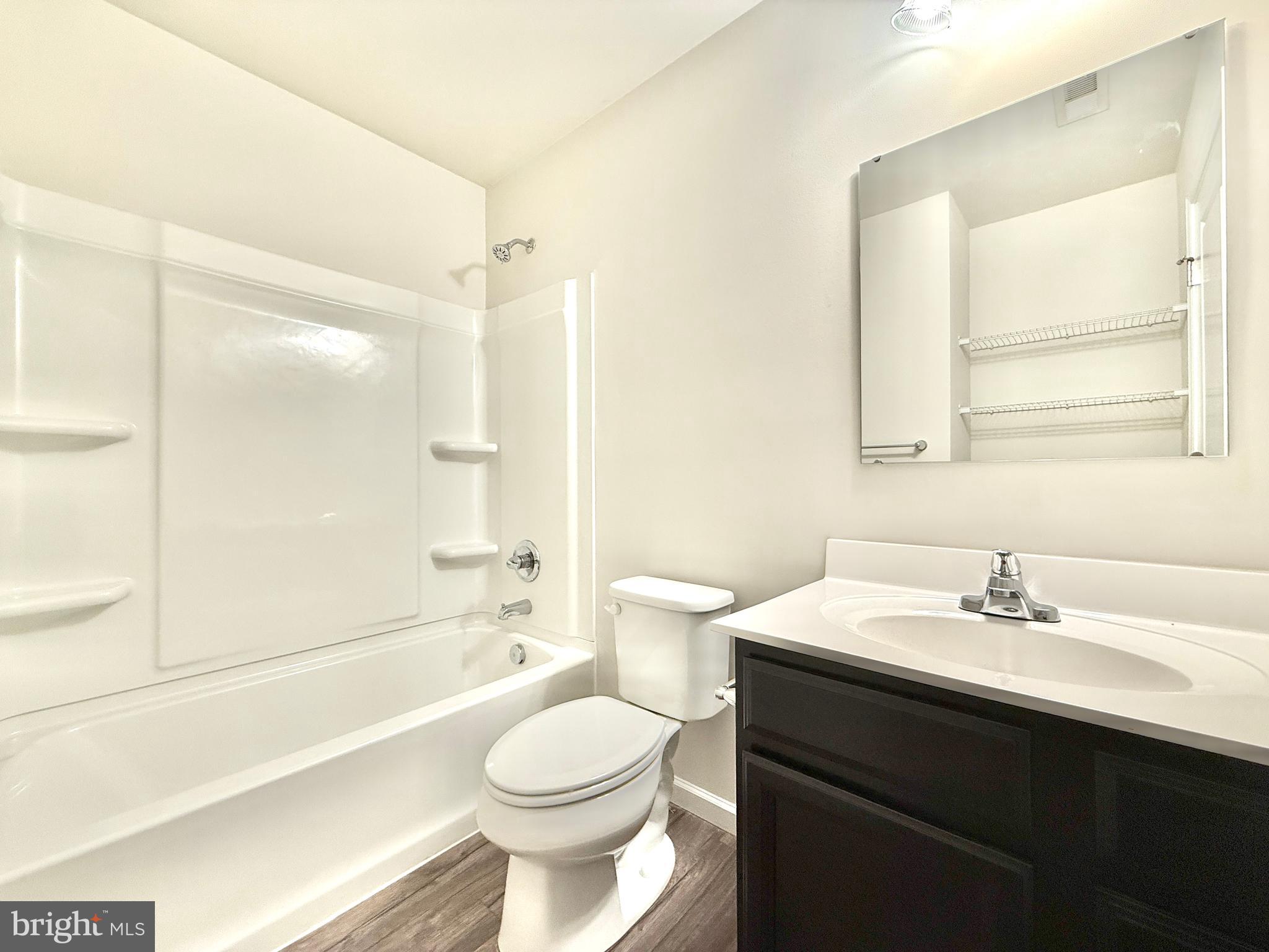 BROOKSTONE TRACE - Residential