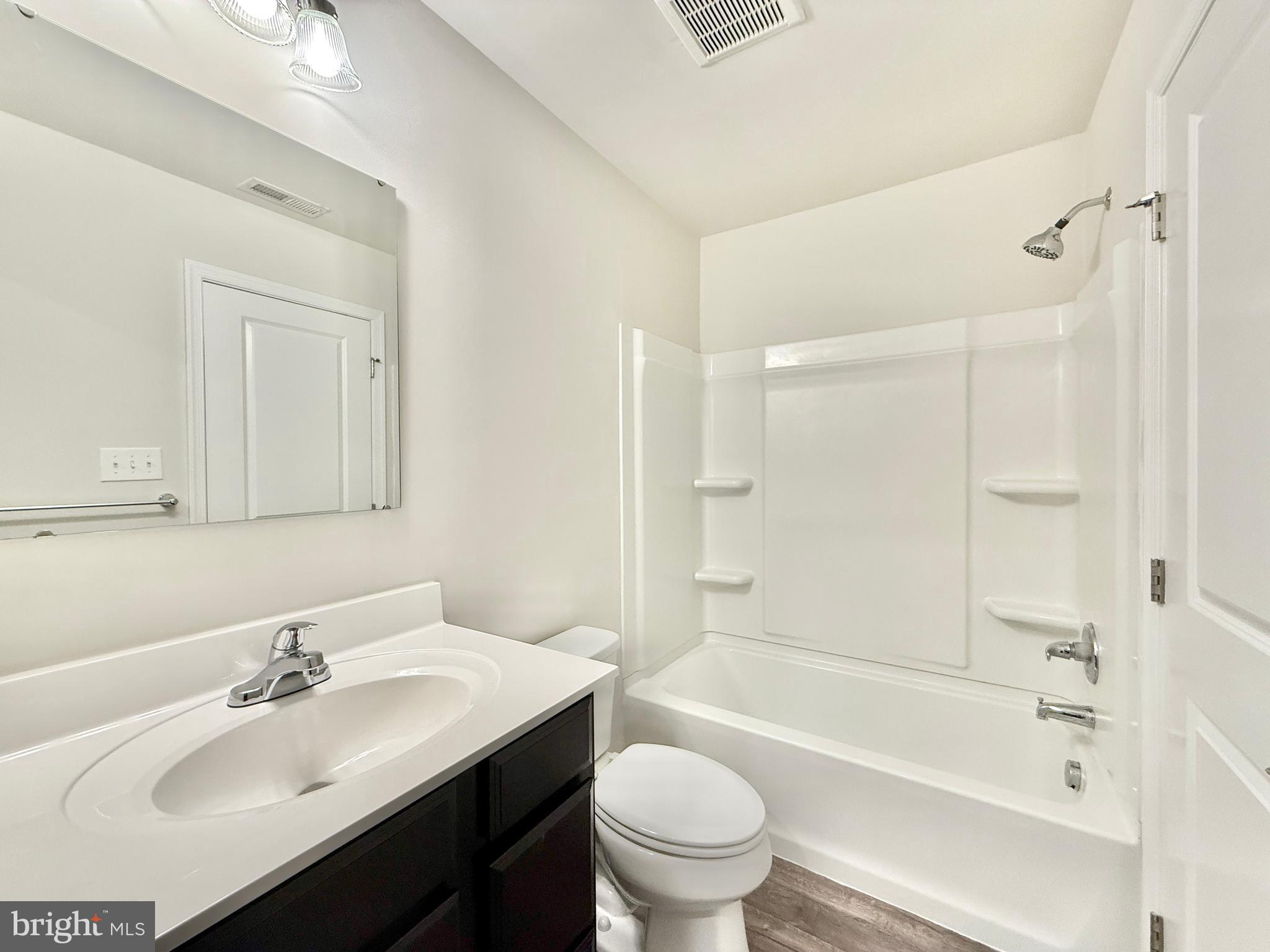 BROOKSTONE TRACE - Residential