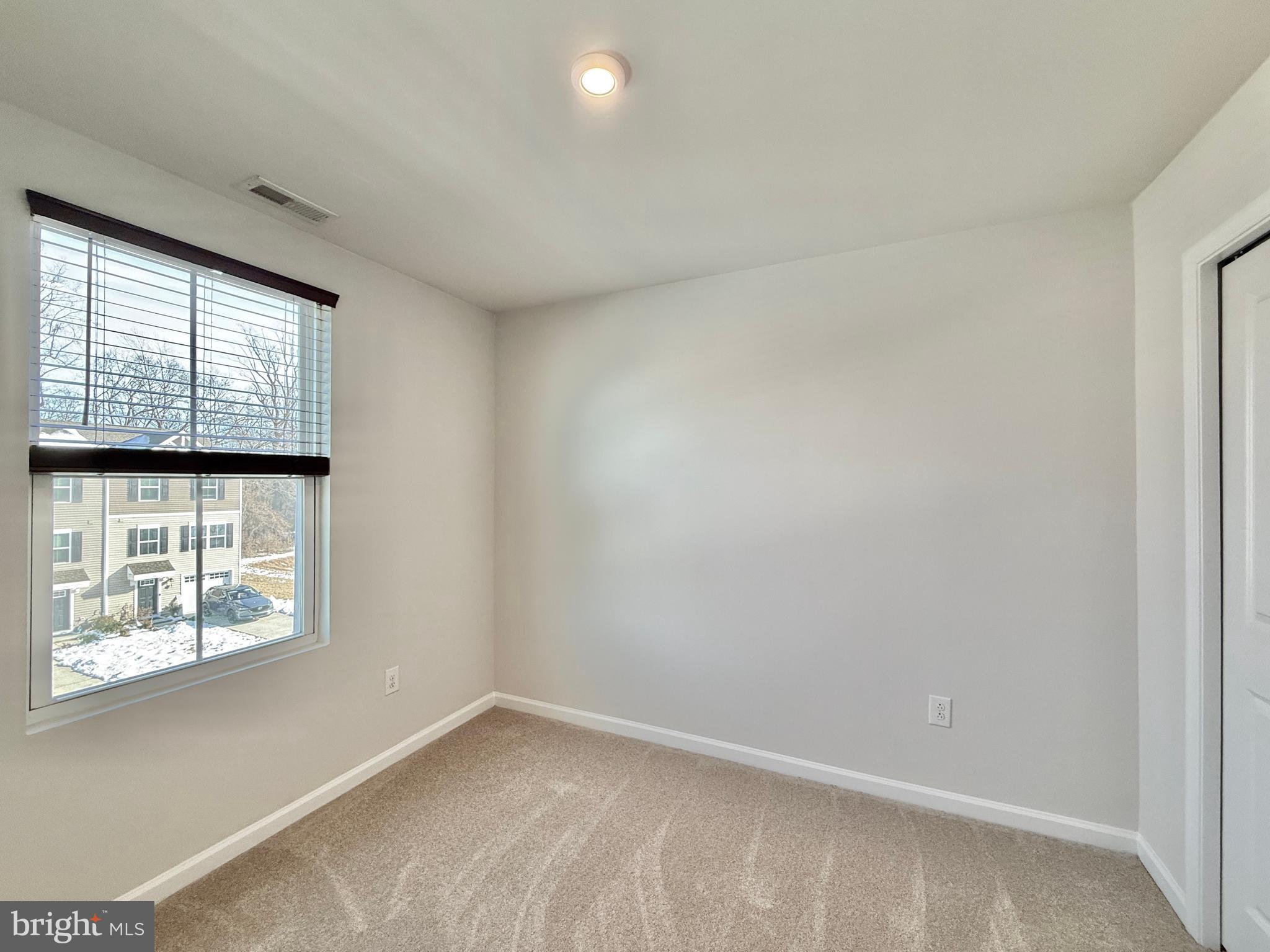 BROOKSTONE TRACE - Residential