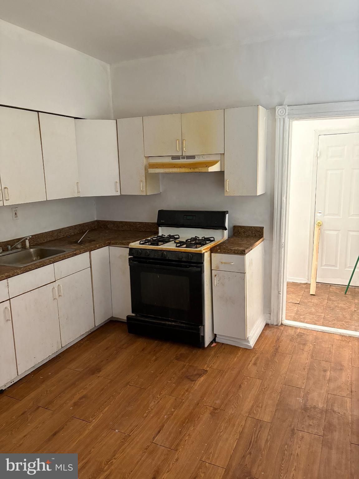 1370 NARRAGANSETT STREET