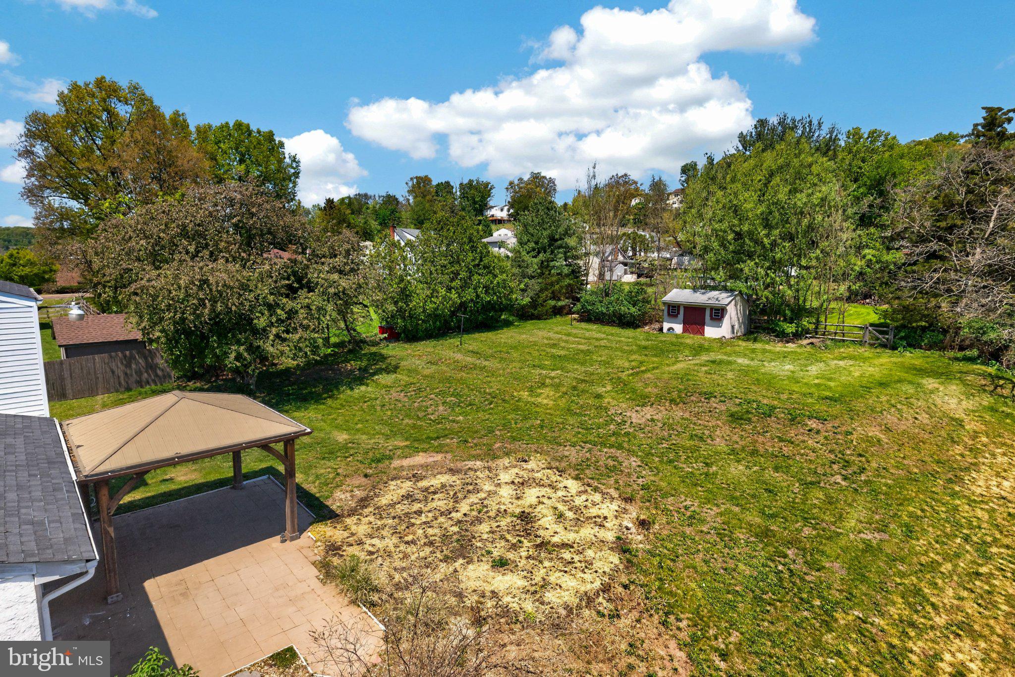 RINGING HILL GDNS - Residential