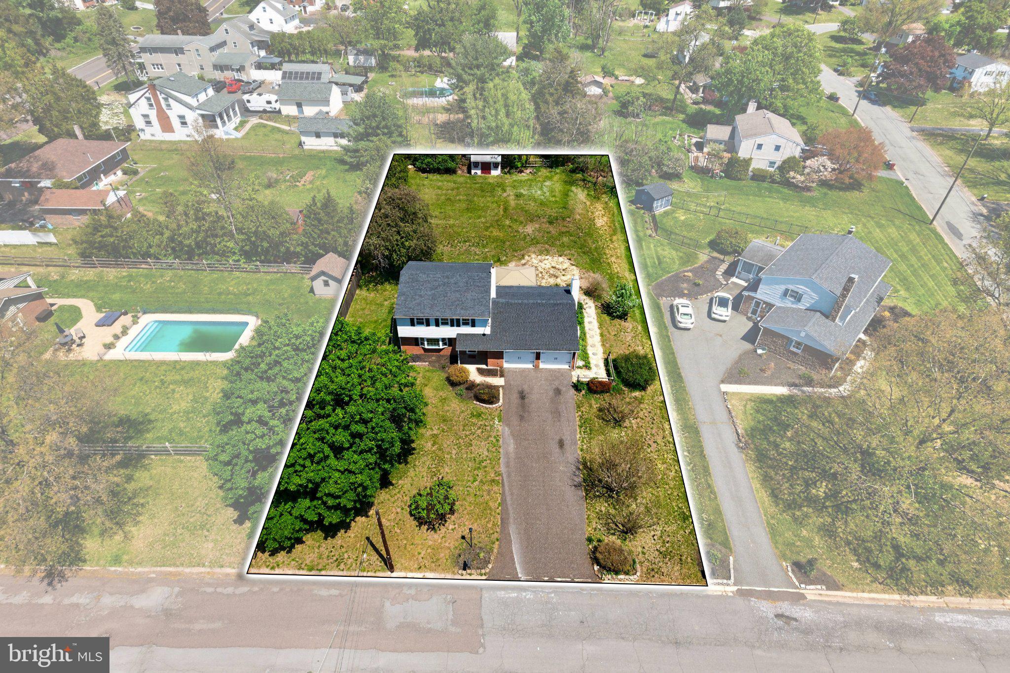 RINGING HILL GDNS - Residential