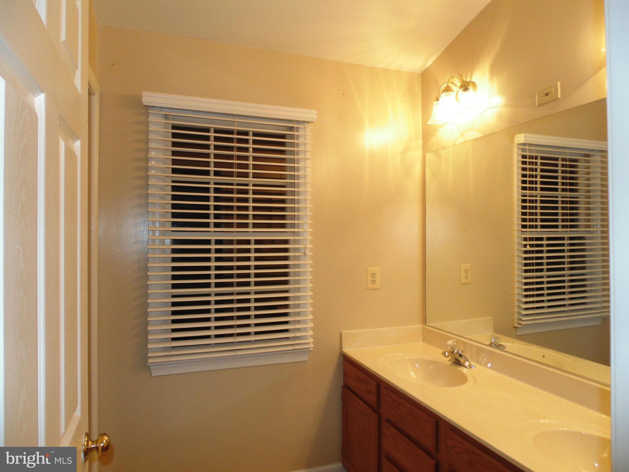 CHAPMAN FARM AT CROFTON - Residential Lease