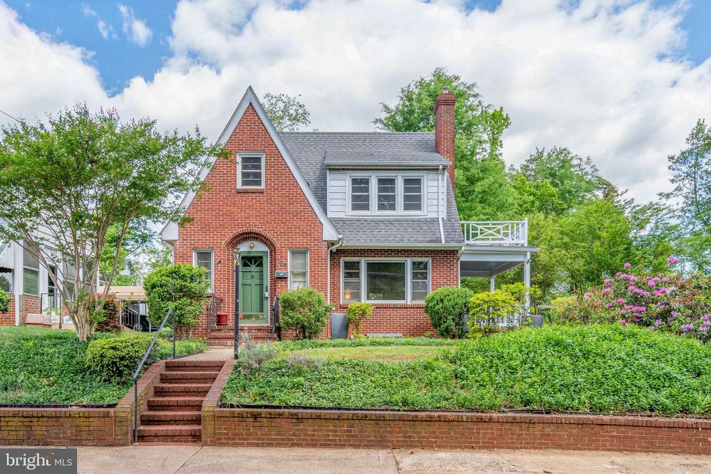 Photo of 195 Dabney Street, ORANGE, VA 22960 (MLS # VAOR2013938)