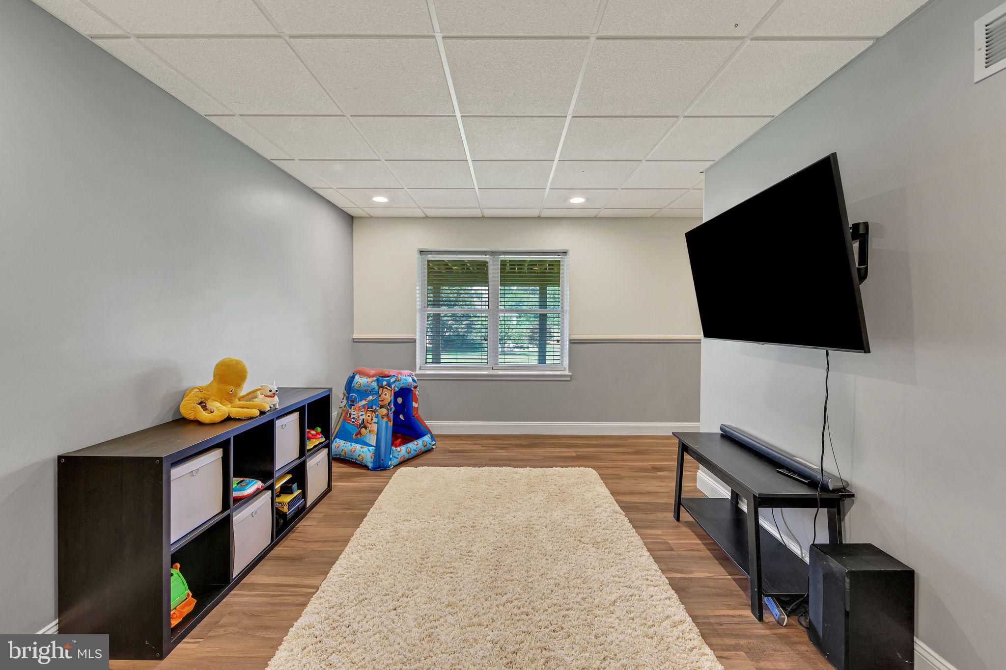 COBBLESTONES AT TH - Residential