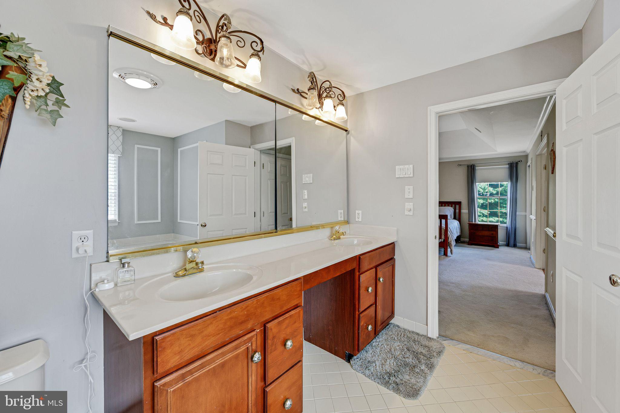 COBBLESTONES AT TH - Residential