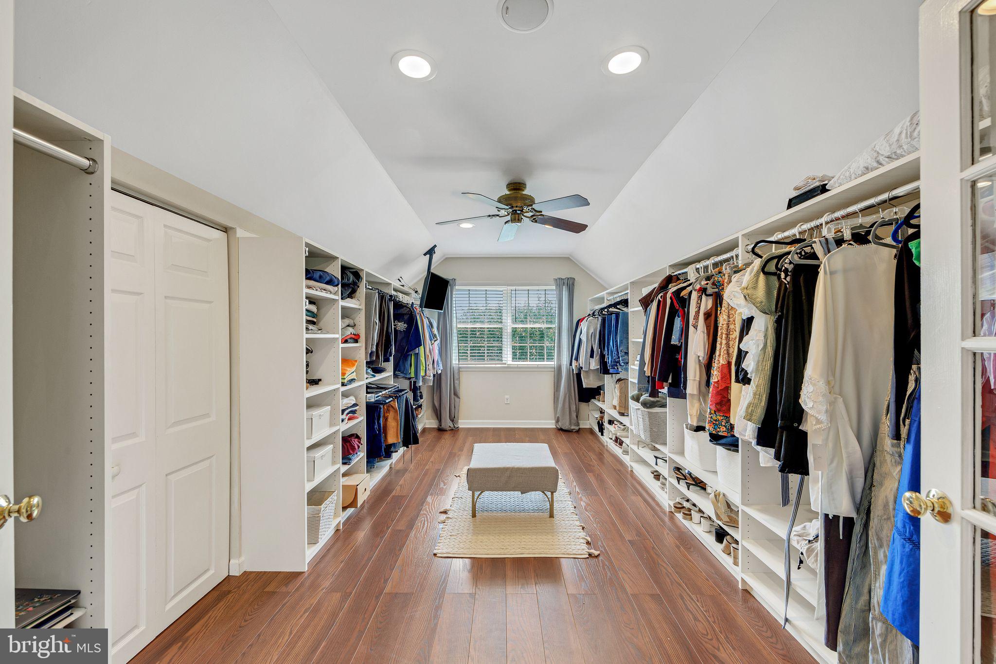 COBBLESTONES AT TH - Residential