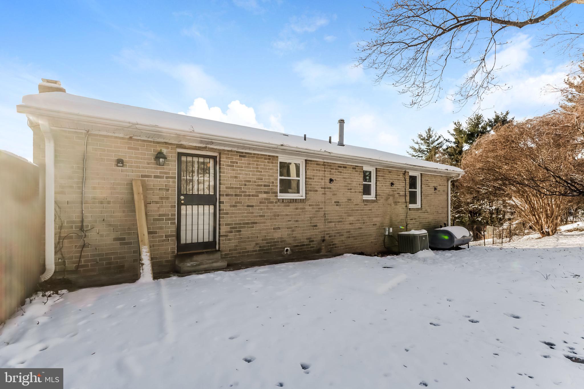 HILLCREST HEIGHTS - Residential Lease