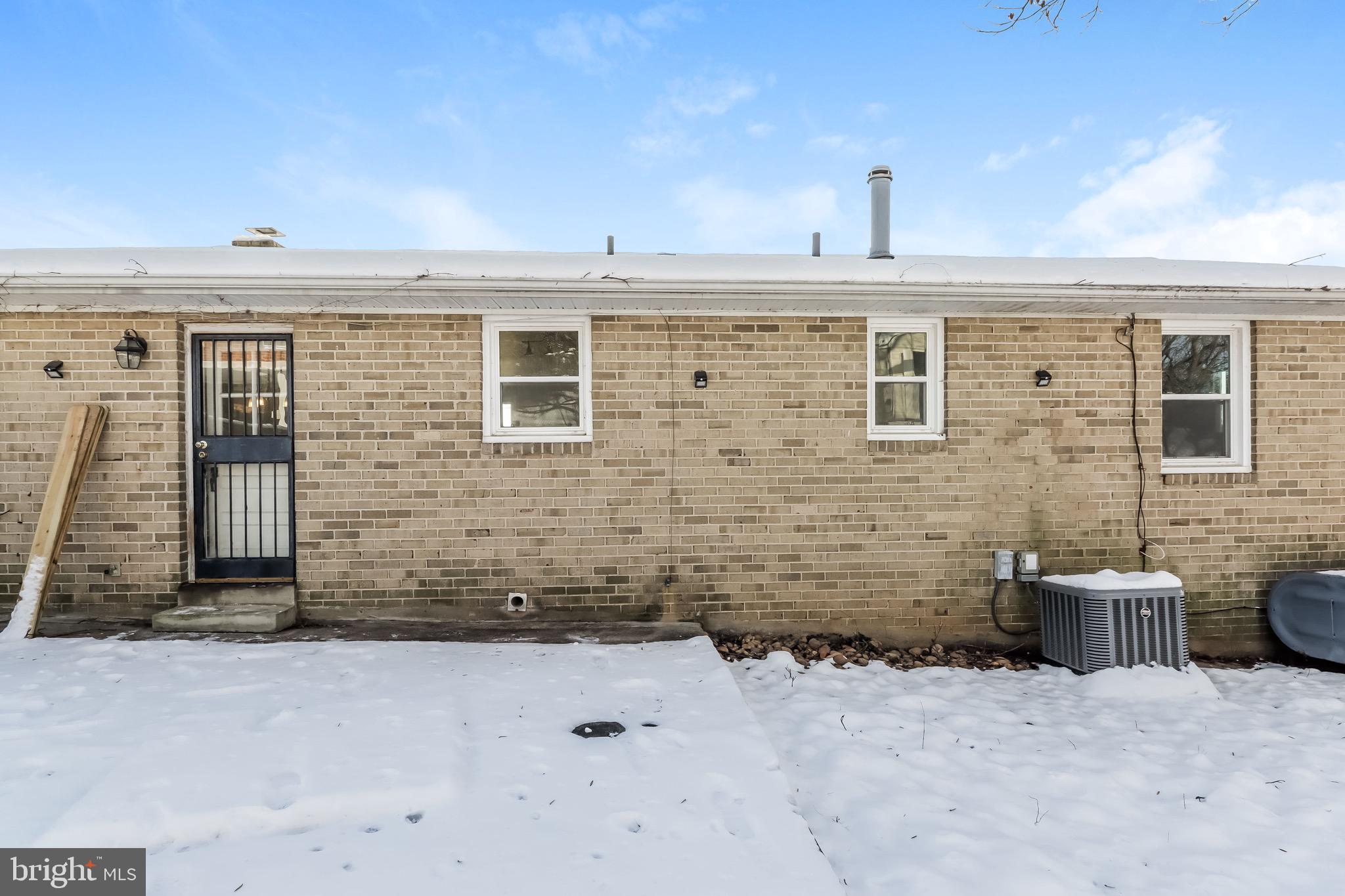 HILLCREST HEIGHTS - Residential Lease