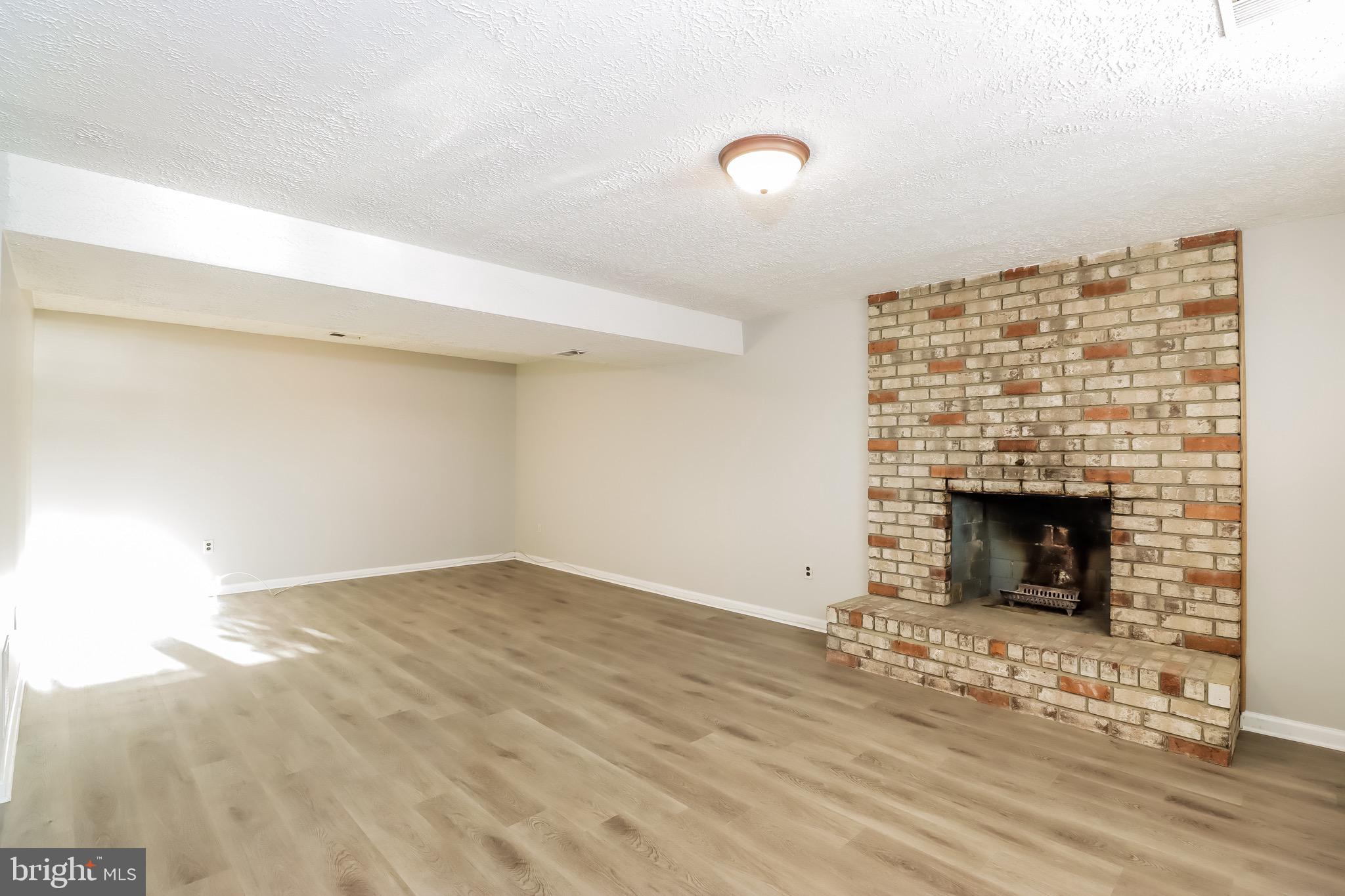 HILLCREST HEIGHTS - Residential Lease