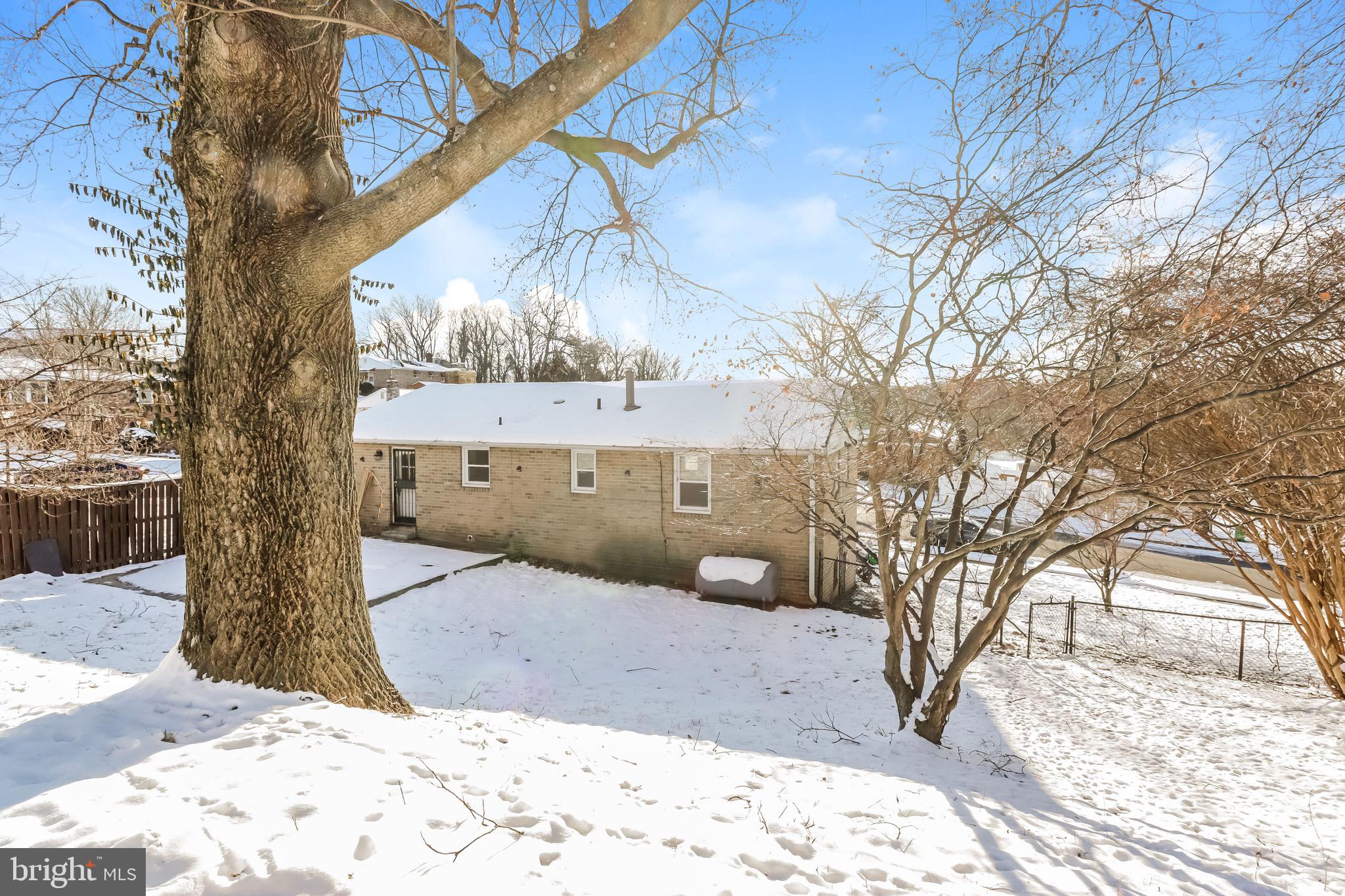 HILLCREST HEIGHTS - Residential Lease