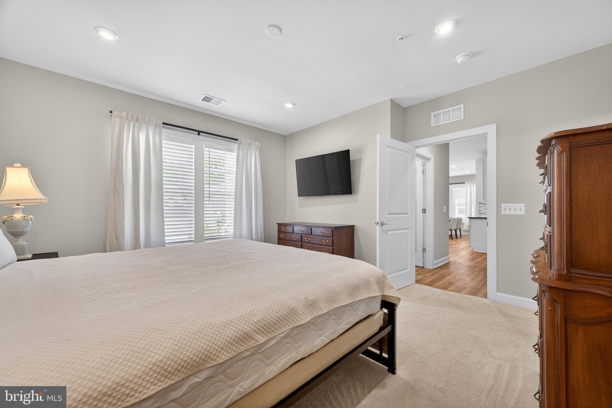 MONTEBELLO - Residential