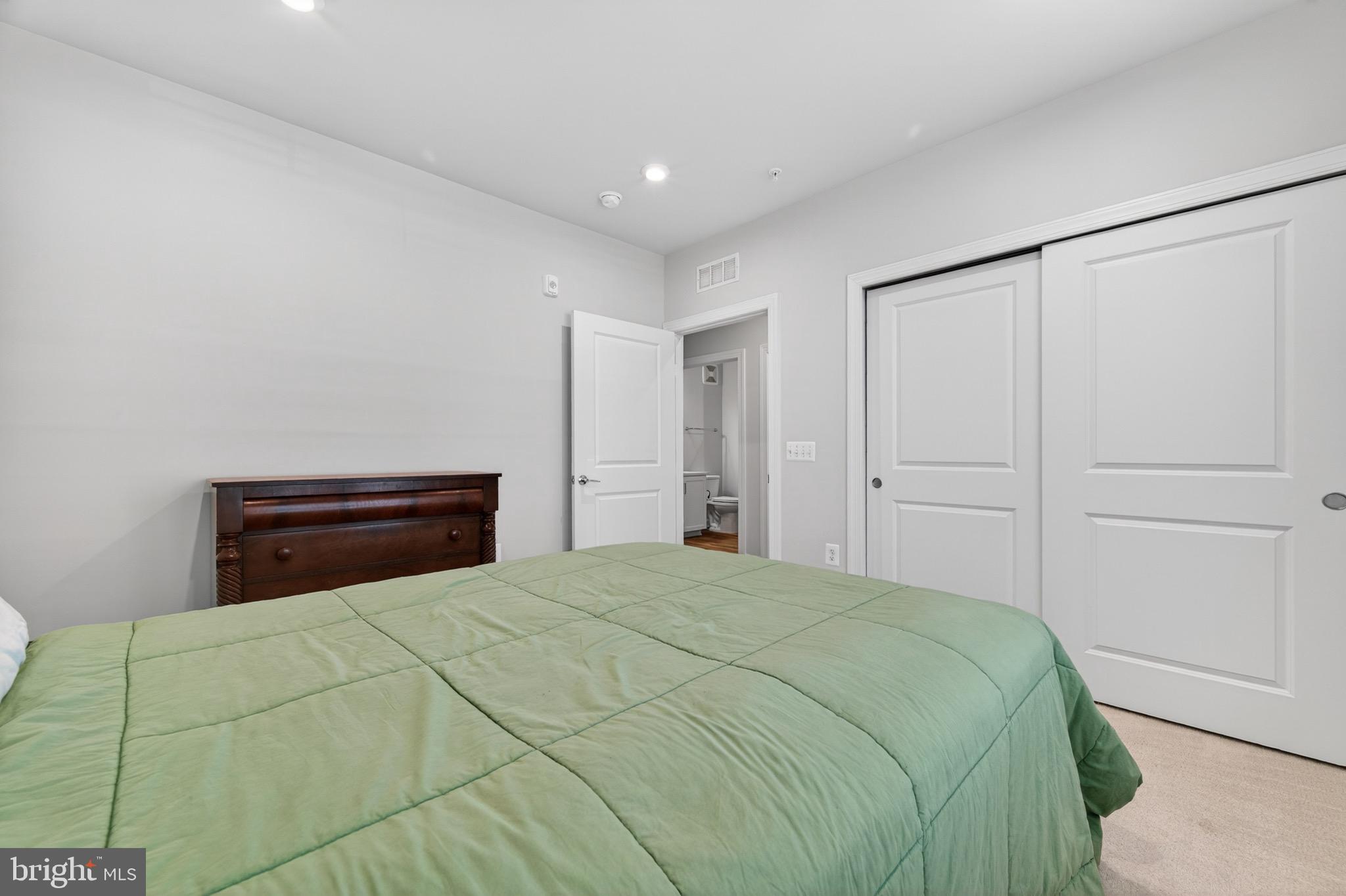 MONTEBELLO - Residential
