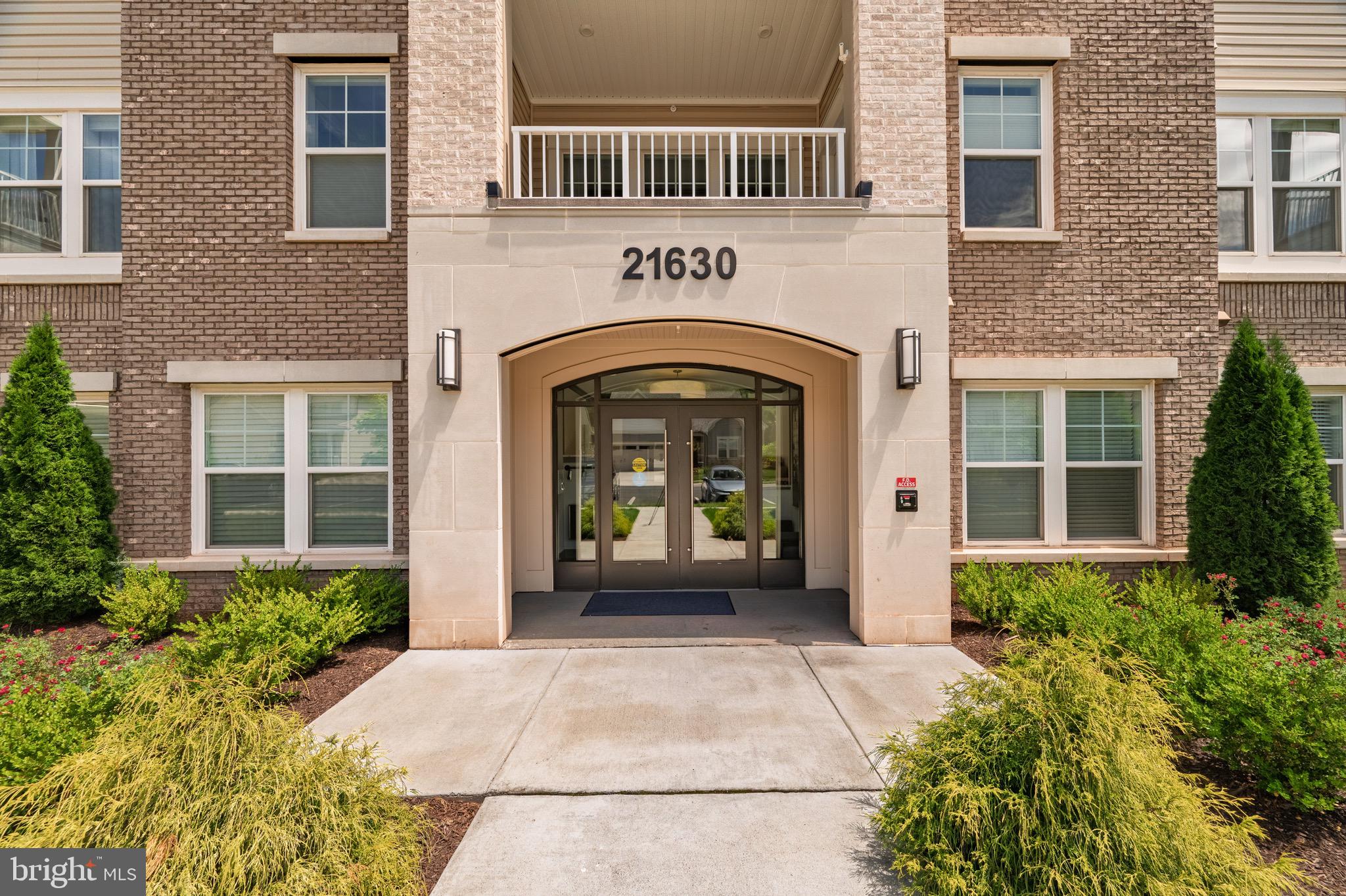MONTEBELLO - Residential