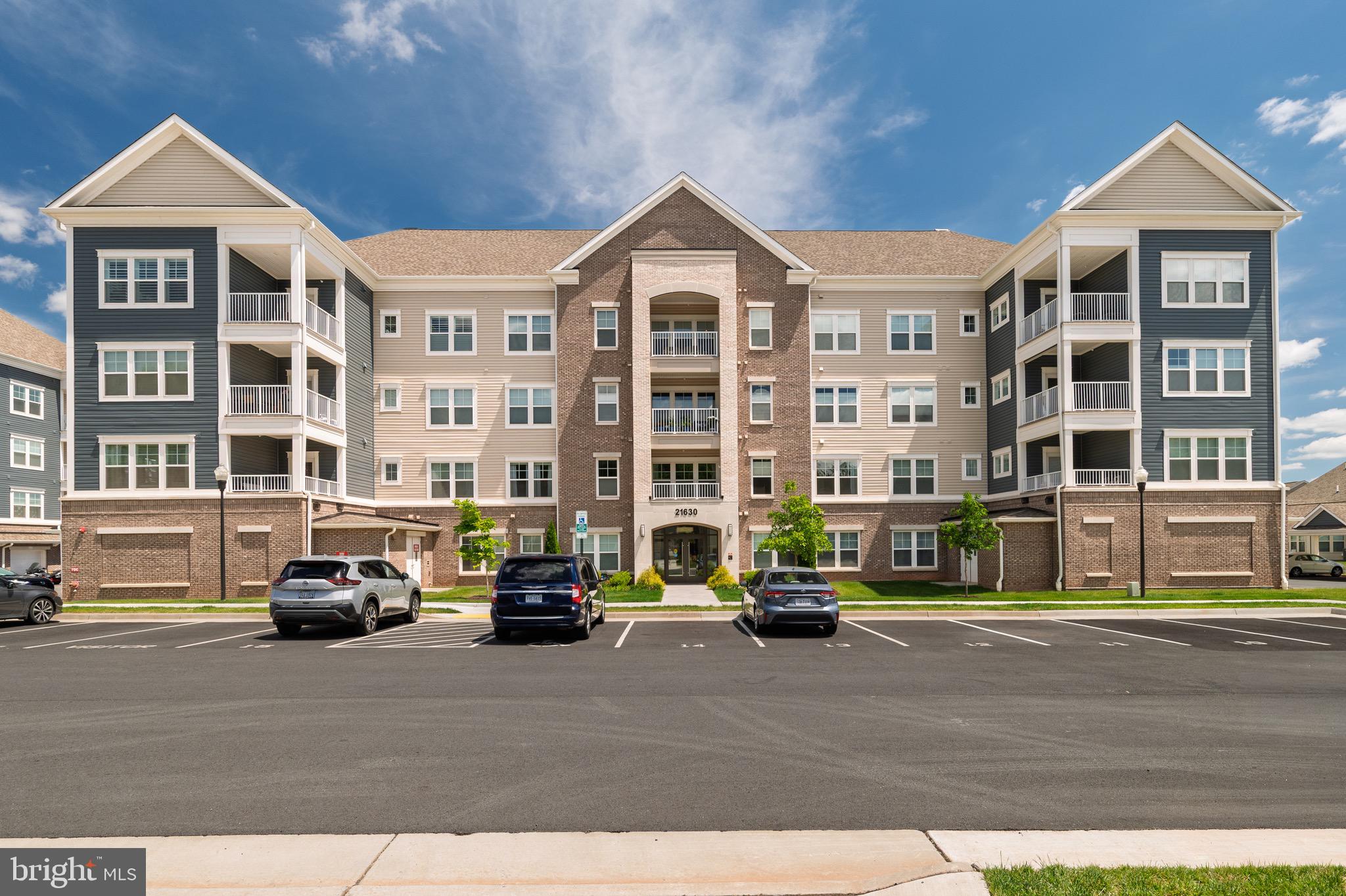 21630 HAWKSBILL HIGH CIRCLE 202