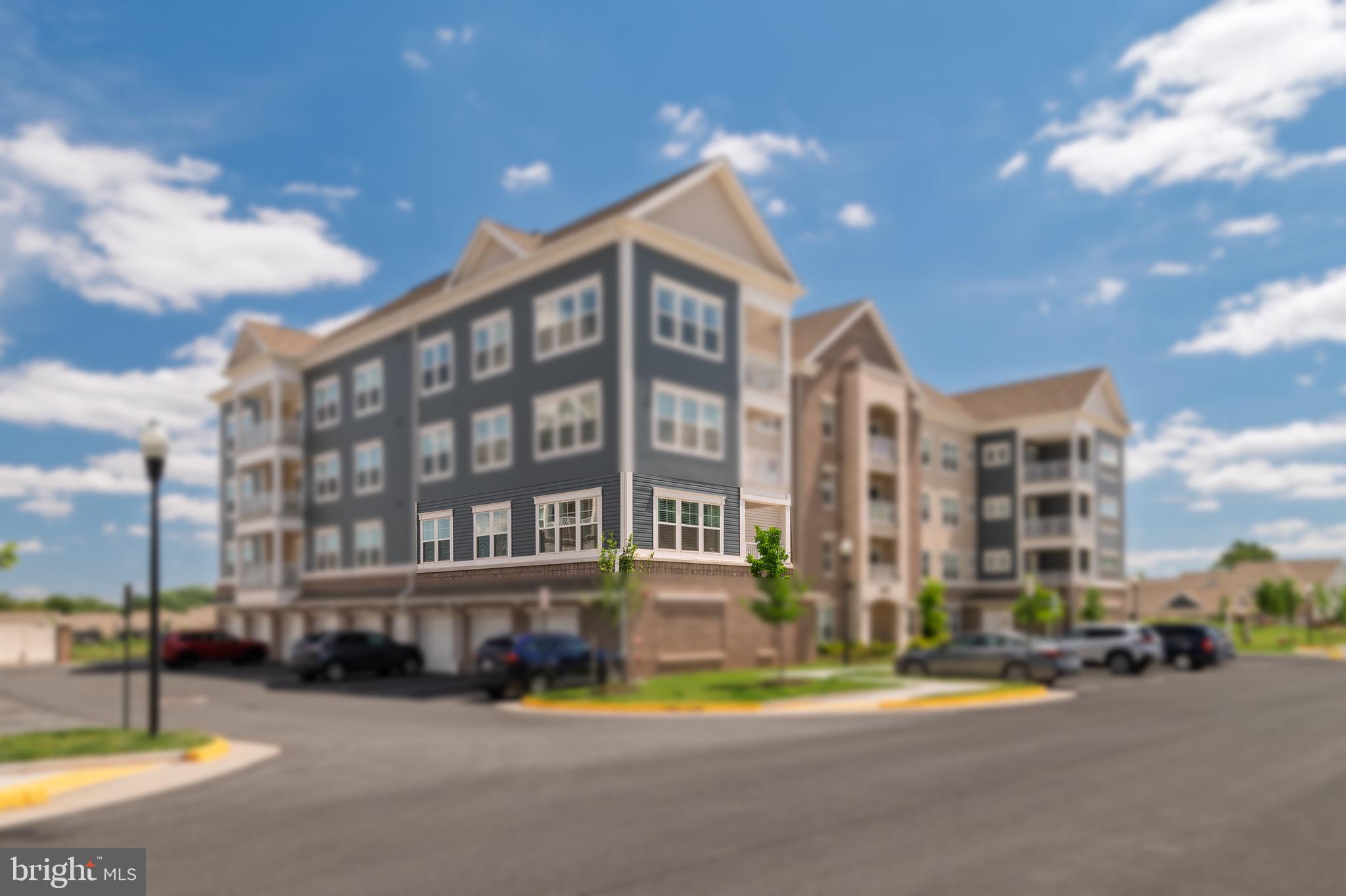 21630 HAWKSBILL HIGH CIRCLE 202