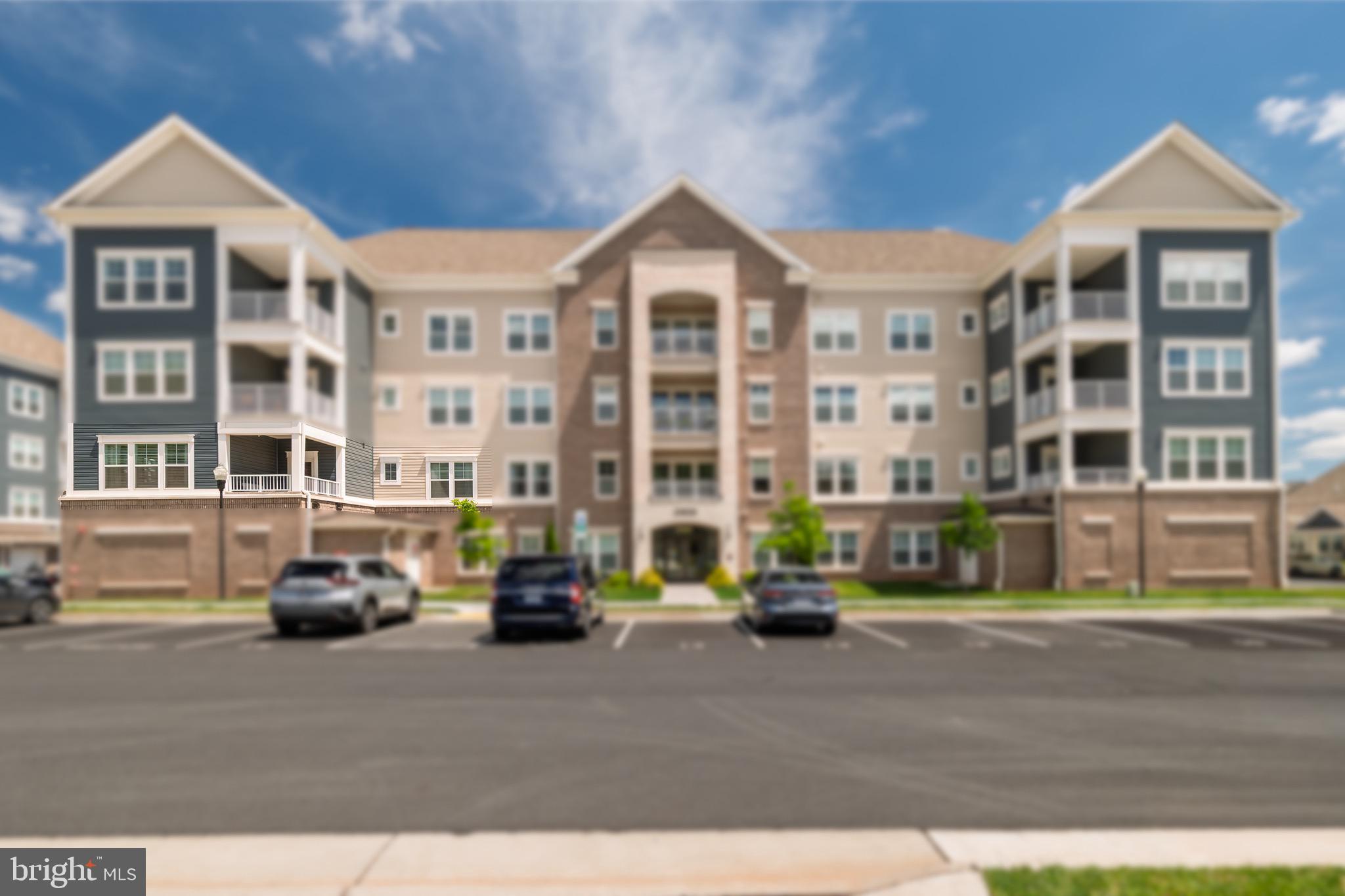 21630 HAWKSBILL HIGH CIRCLE 202